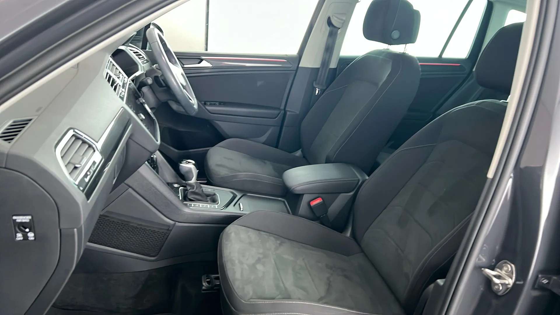 2023 VOLKSWAGEN TIGUAN 2023 VOLKSWAGEN TIGUAN