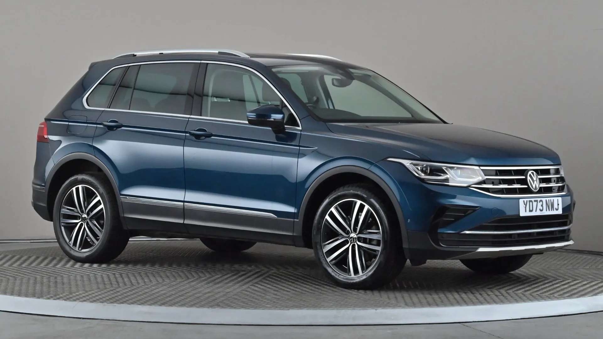 A 2023 VOLKSWAGEN TIGUAN 1.4 TSI eHybrid Elegance DSG A 2023 VOLKSWAGEN TIGUAN 1.4 TSI eHybrid Elegance DSG