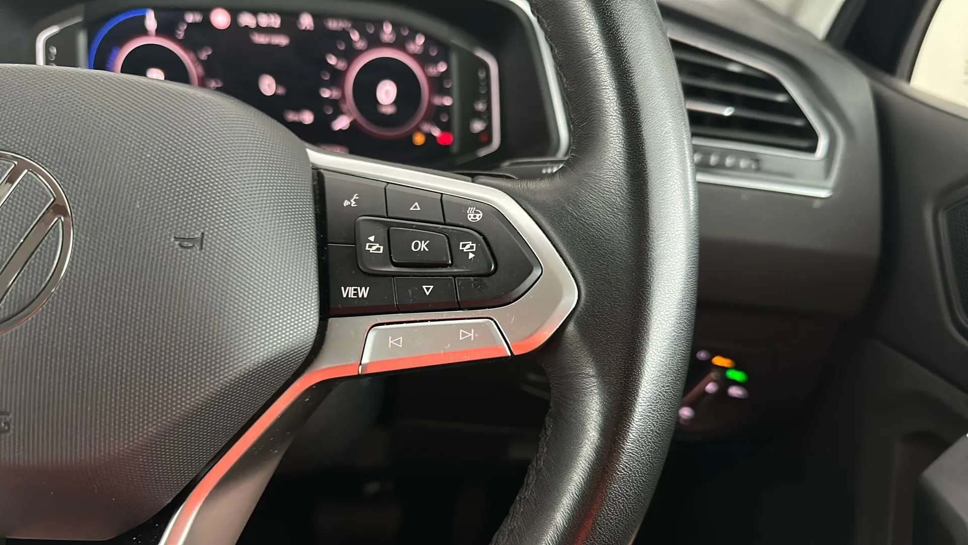 2023 VOLKSWAGEN TIGUAN 2023 VOLKSWAGEN TIGUAN