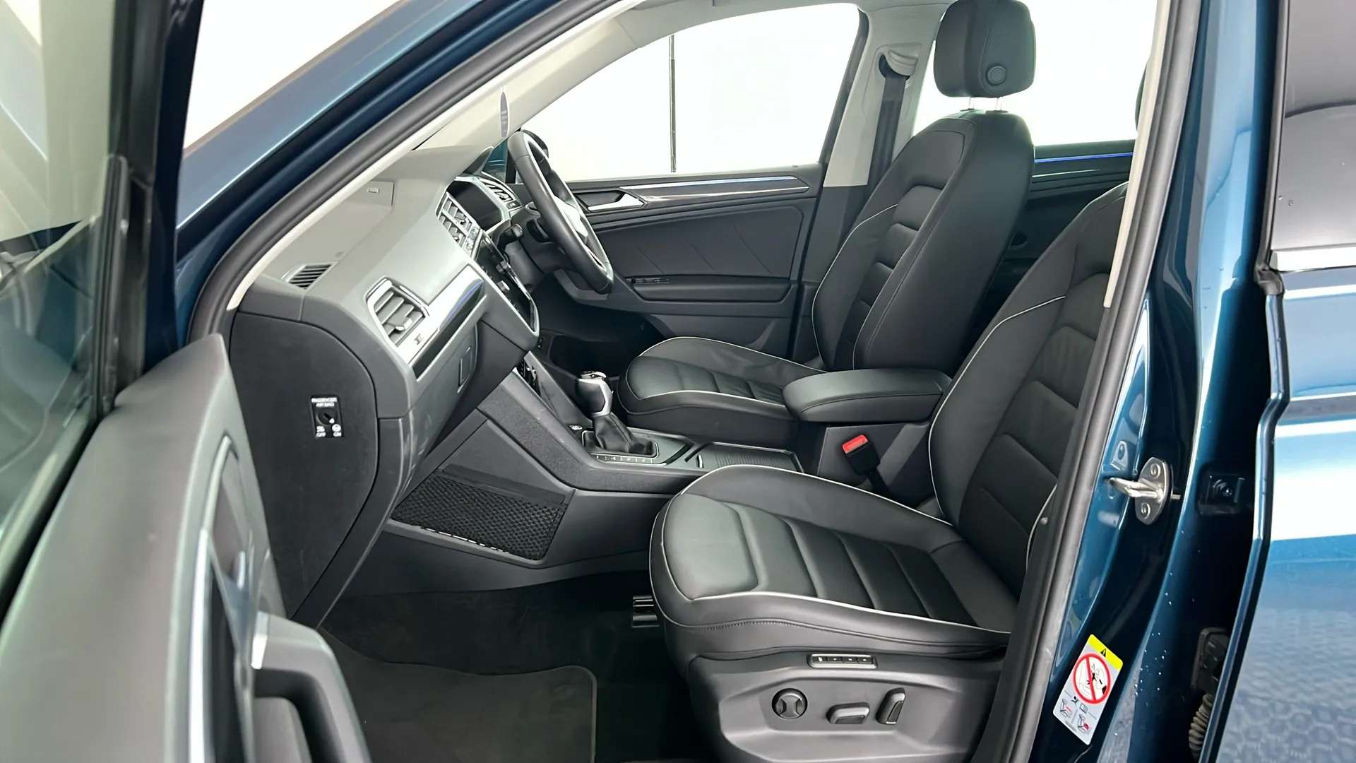 2023 VOLKSWAGEN TIGUAN 2023 VOLKSWAGEN TIGUAN