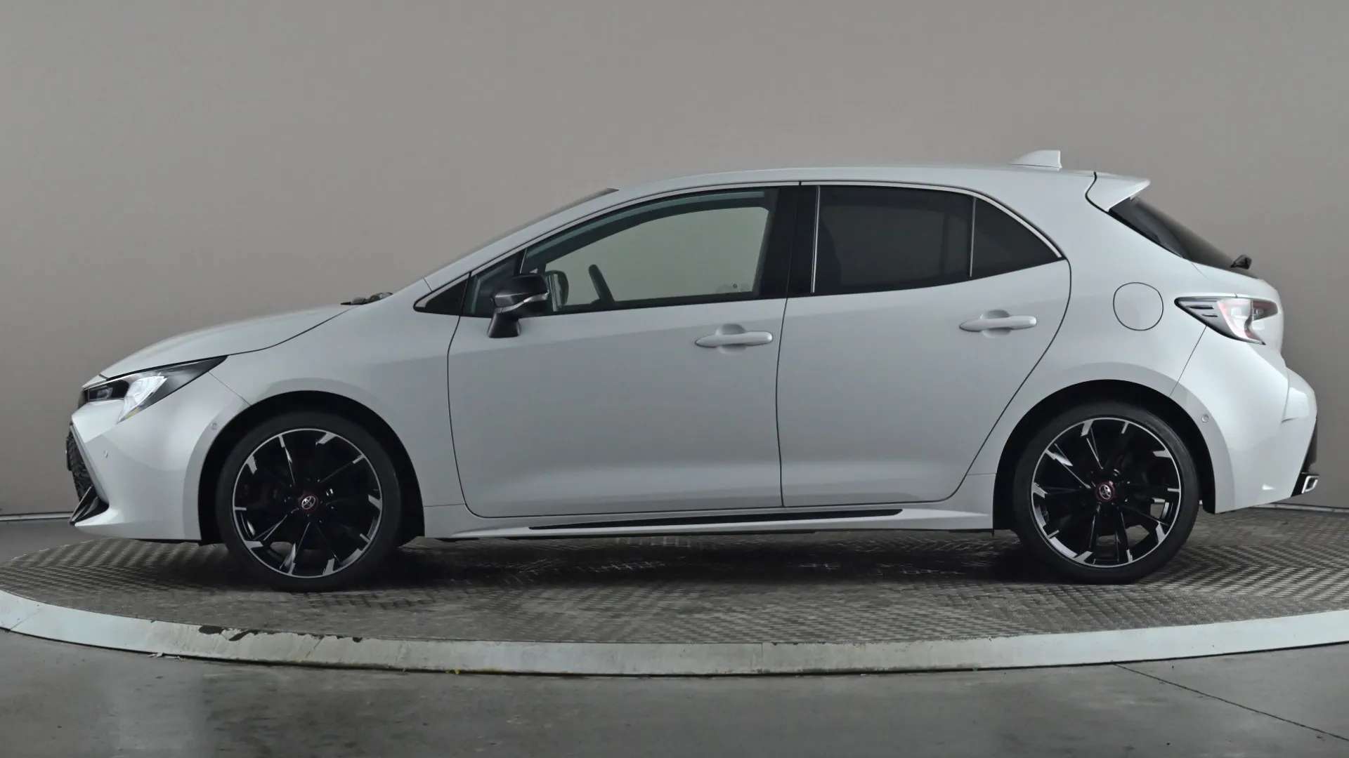 A 2022 TOYOTA COROLLA 2.0 VVT-i Hybrid GR Sport CVT A 2022 TOYOTA COROLLA 2.0 VVT-i Hybrid GR Sport CVT