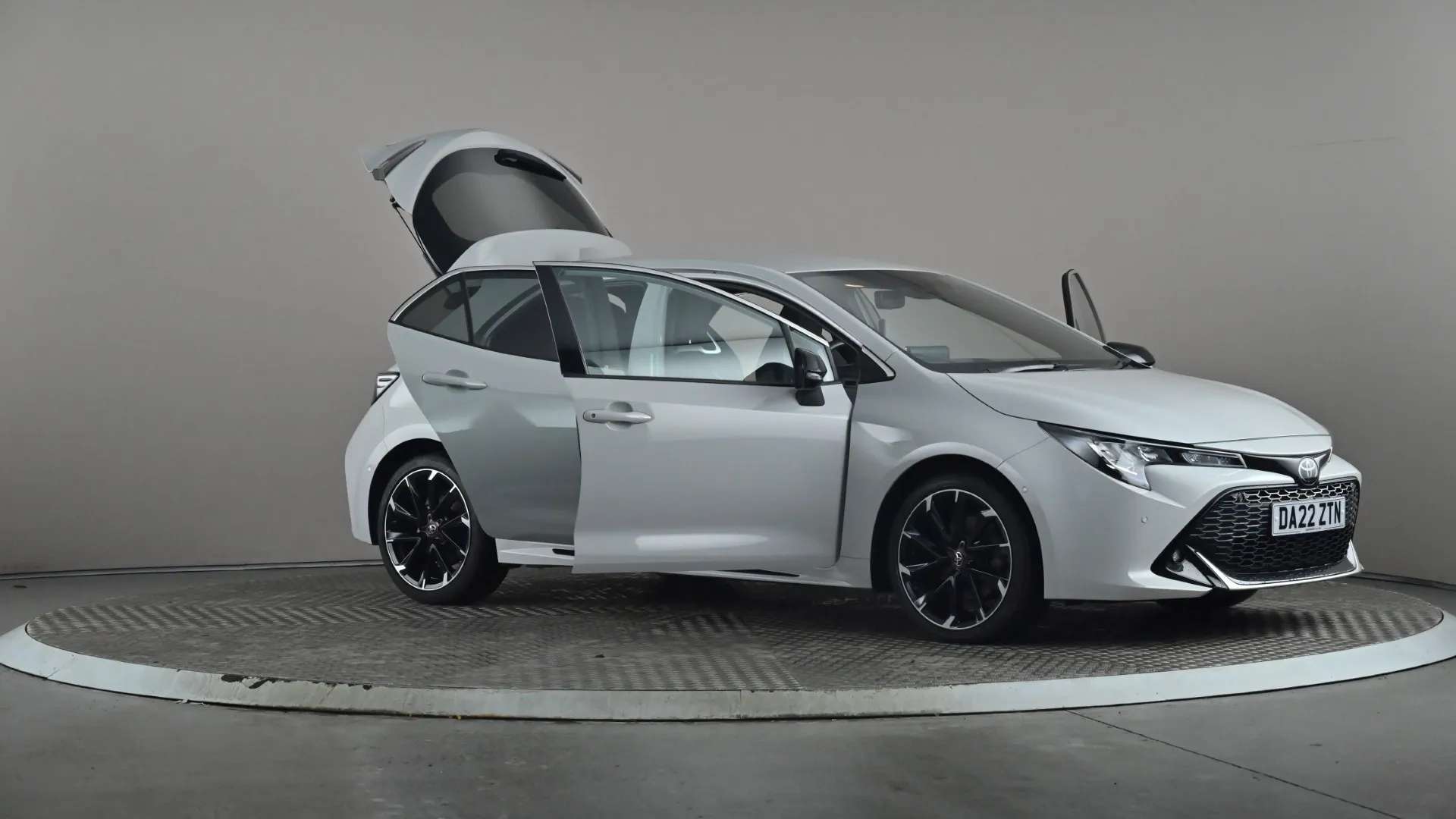 2022 TOYOTA COROLLA 2022 TOYOTA COROLLA