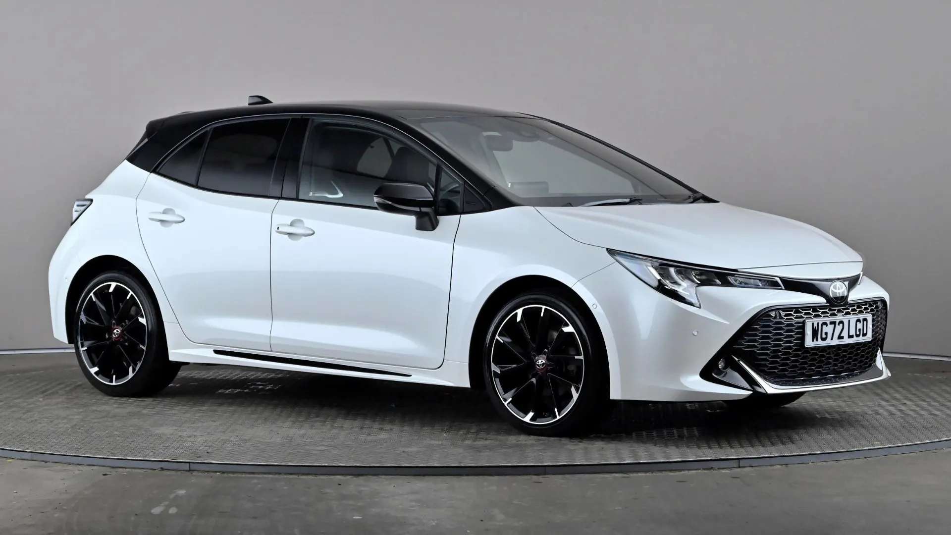 A 2022 TOYOTA COROLLA 1.8 VVT-i Hybrid GR Sport CVT A 2022 TOYOTA COROLLA 1.8 VVT-i Hybrid GR Sport CVT