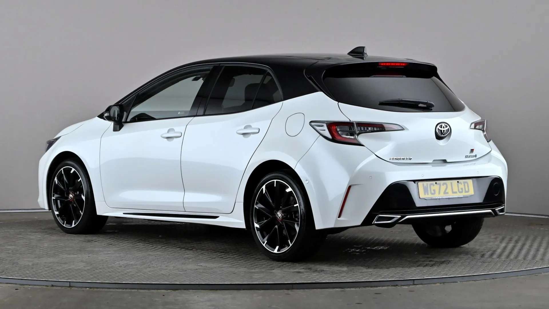 A 2022 TOYOTA COROLLA 1.8 VVT-i Hybrid GR Sport CVT A 2022 TOYOTA COROLLA 1.8 VVT-i Hybrid GR Sport CVT