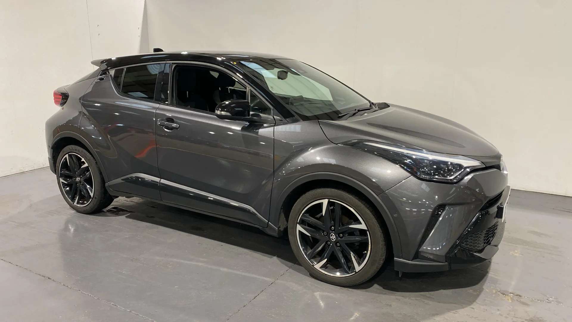 A 2023 TOYOTA C-HR 1.8 Hybrid GR Sport CVT A 2023 TOYOTA C-HR 1.8 Hybrid GR Sport CVT