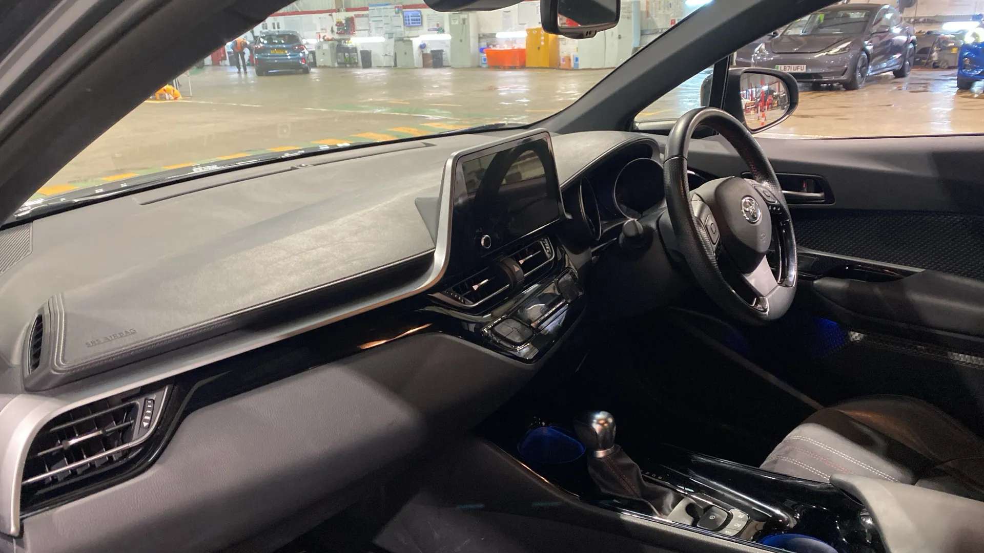 2023 TOYOTA C-HR 2023 TOYOTA C-HR