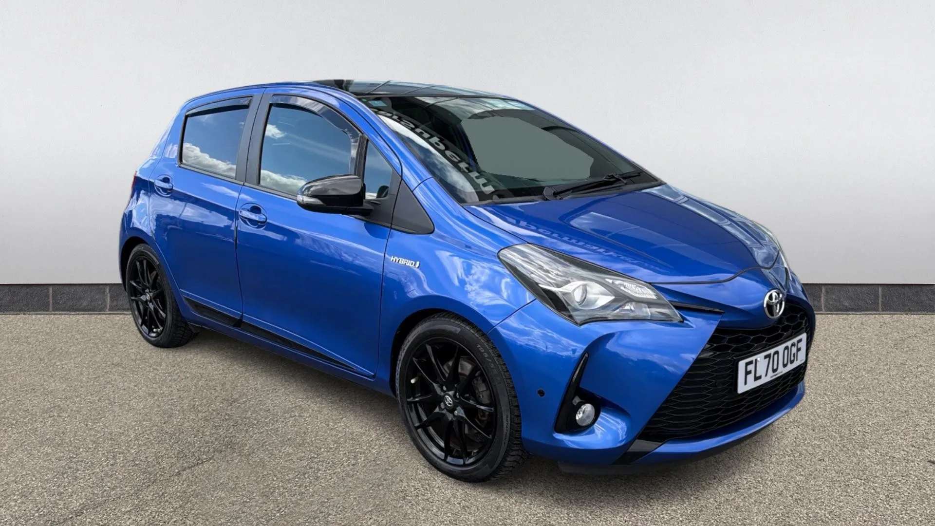 A 2020 TOYOTA YARIS 1.5 Hybrid GR-Sport CVT A 2020 TOYOTA YARIS 1.5 Hybrid GR-Sport CVT