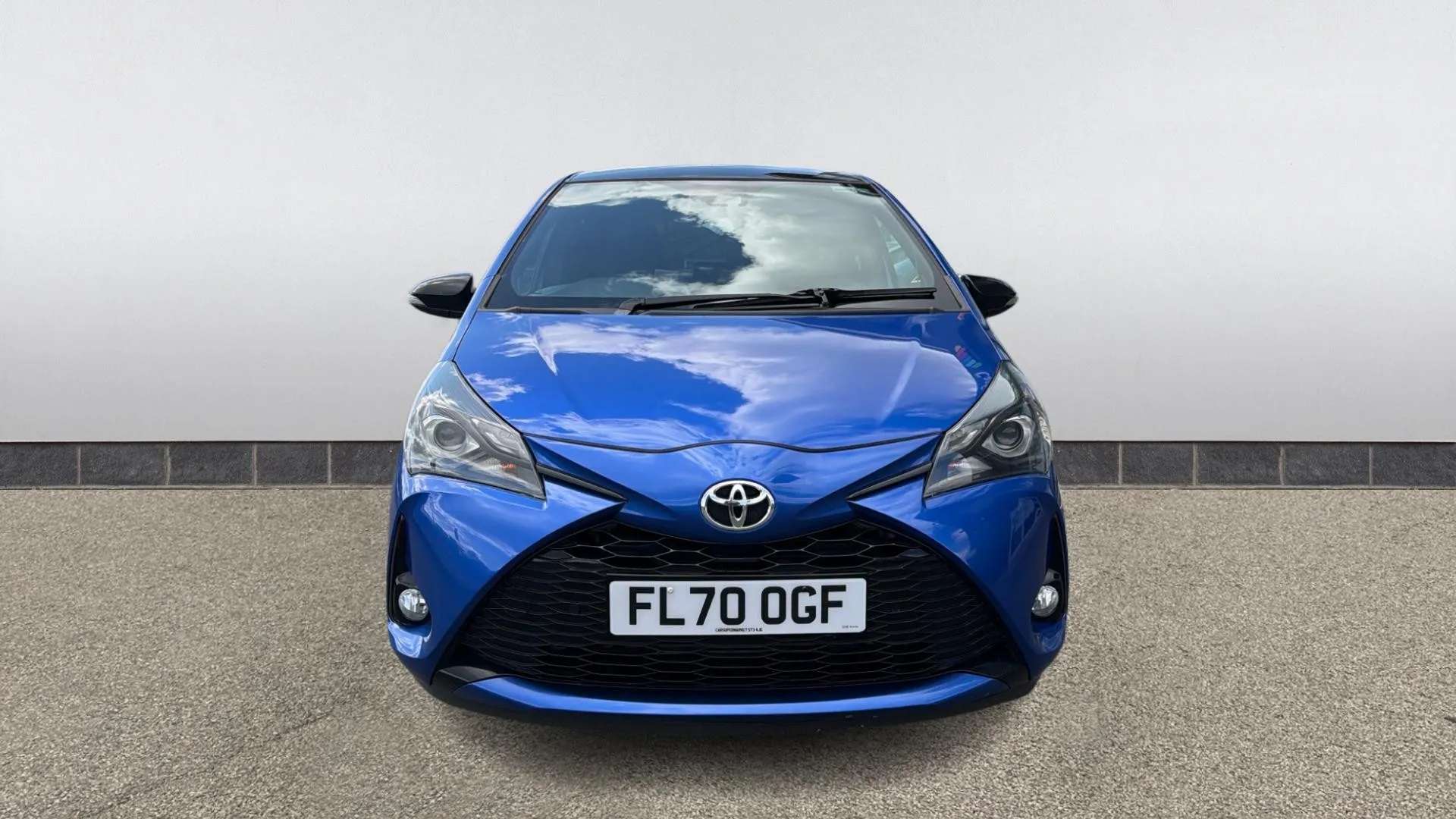 A 2020 TOYOTA YARIS 1.5 Hybrid GR-Sport CVT A 2020 TOYOTA YARIS 1.5 Hybrid GR-Sport CVT