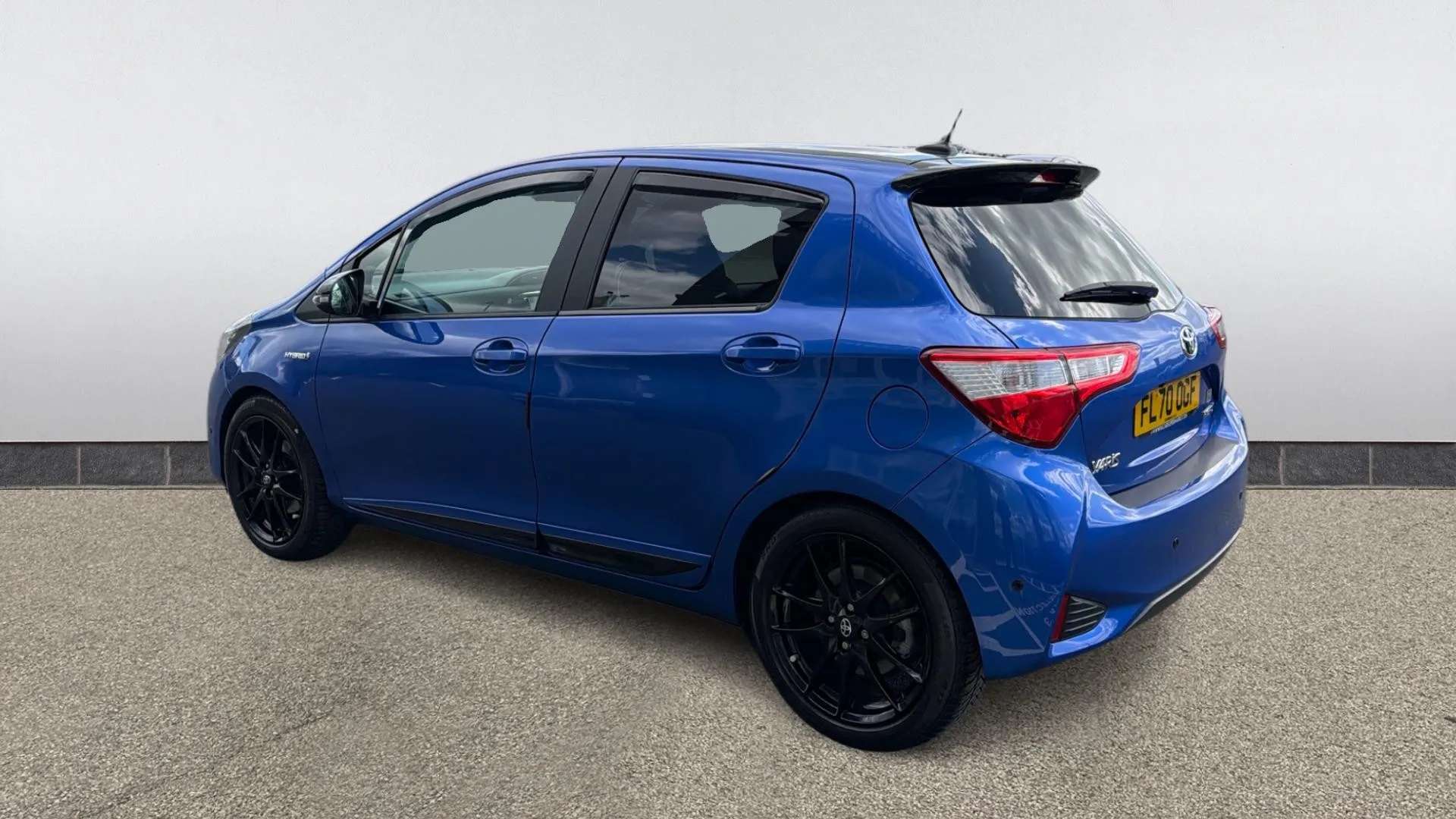 A 2020 TOYOTA YARIS 1.5 Hybrid GR-Sport CVT A 2020 TOYOTA YARIS 1.5 Hybrid GR-Sport CVT
