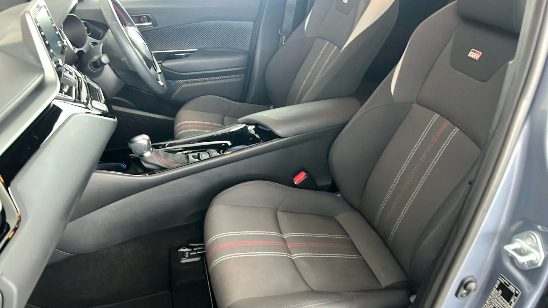 2021 TOYOTA C-HR 2021 TOYOTA C-HR