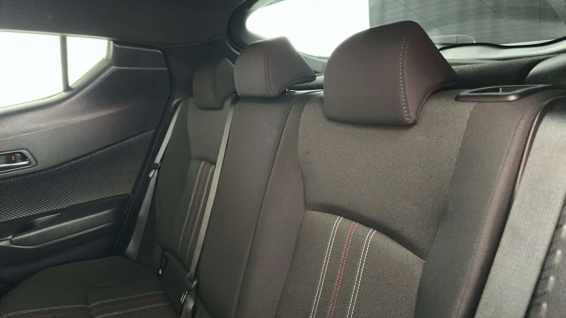 2023 TOYOTA C-HR 2023 TOYOTA C-HR