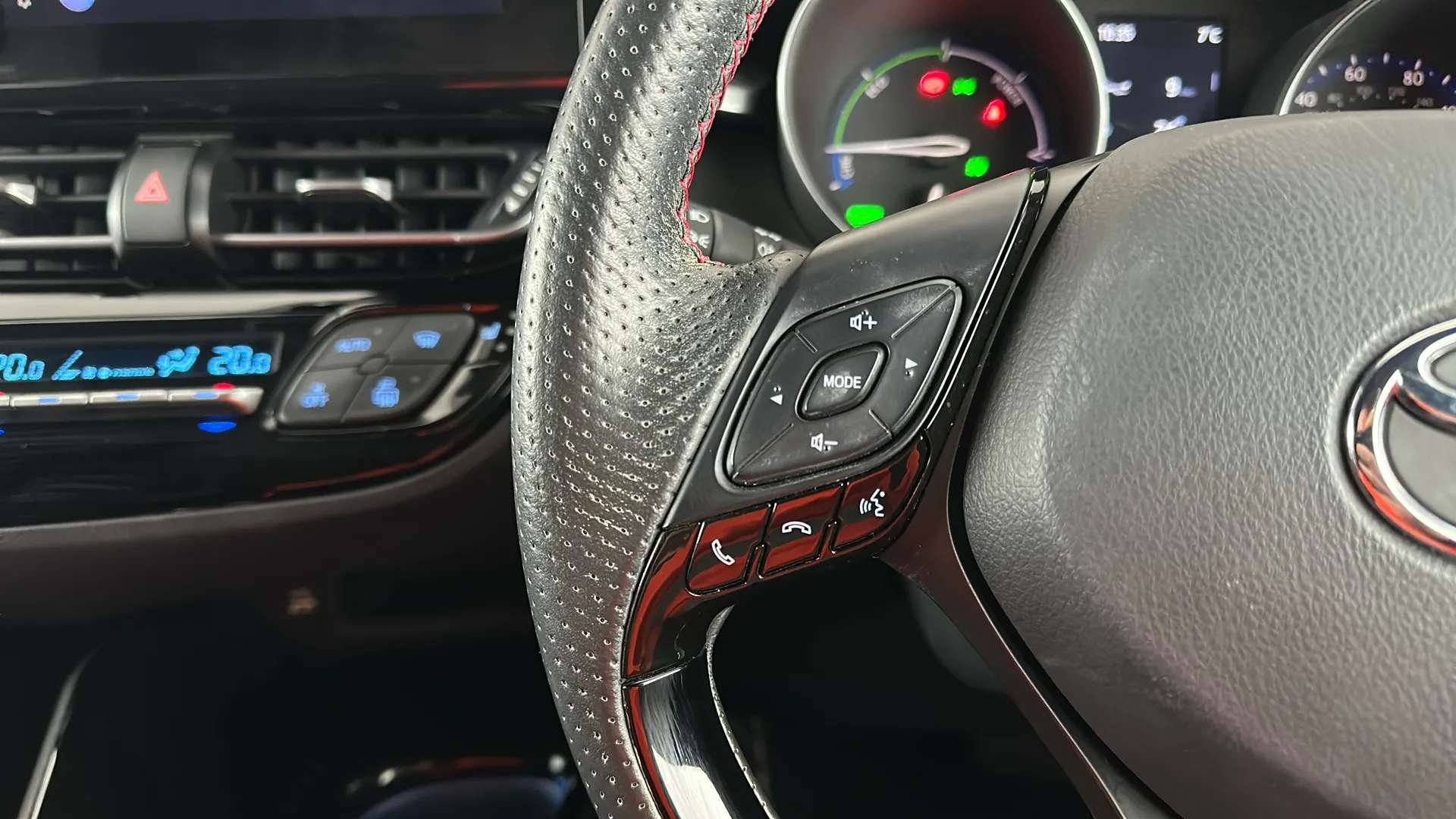 2023 TOYOTA C-HR 2023 TOYOTA C-HR