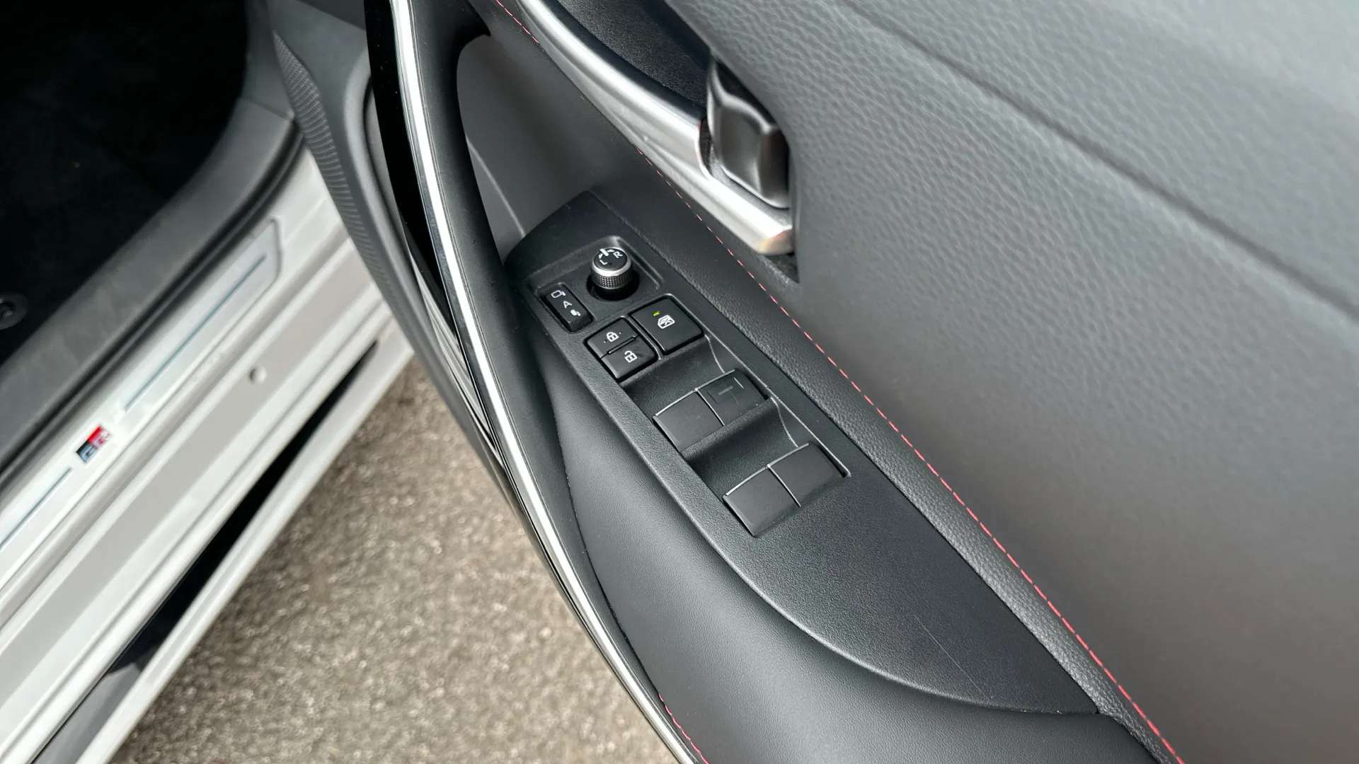 2023 TOYOTA COROLLA 2023 TOYOTA COROLLA