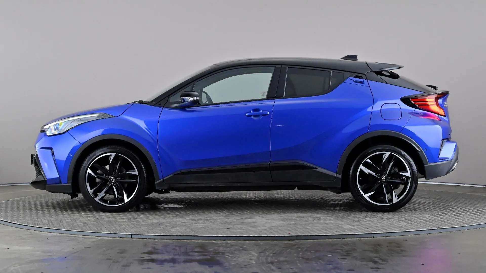 A 2022 TOYOTA C-HR 1.8 Hybrid GR Sport CVT A 2022 TOYOTA C-HR 1.8 Hybrid GR Sport CVT