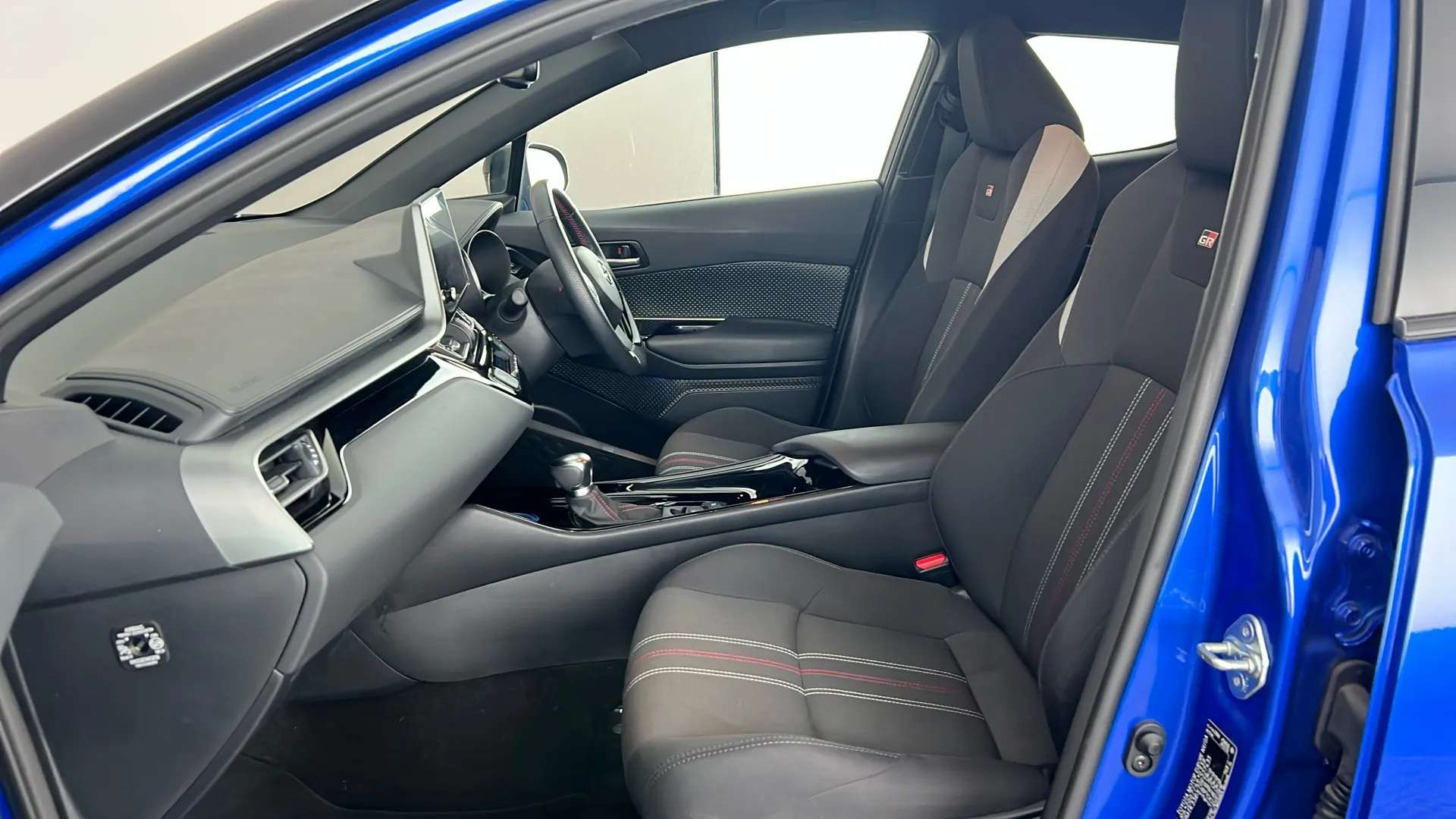 2022 TOYOTA C-HR 2022 TOYOTA C-HR