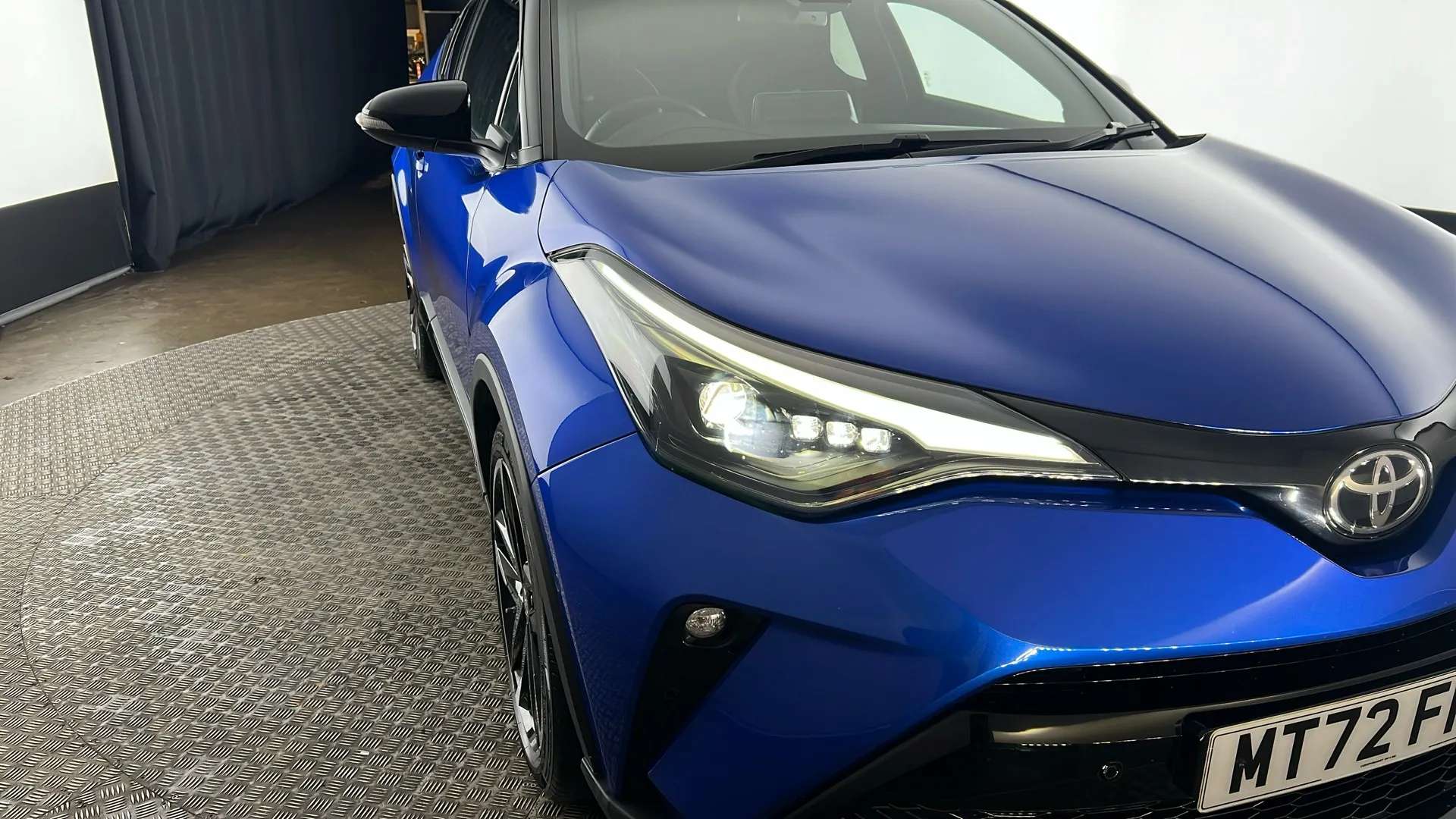 2022 TOYOTA C-HR 2022 TOYOTA C-HR