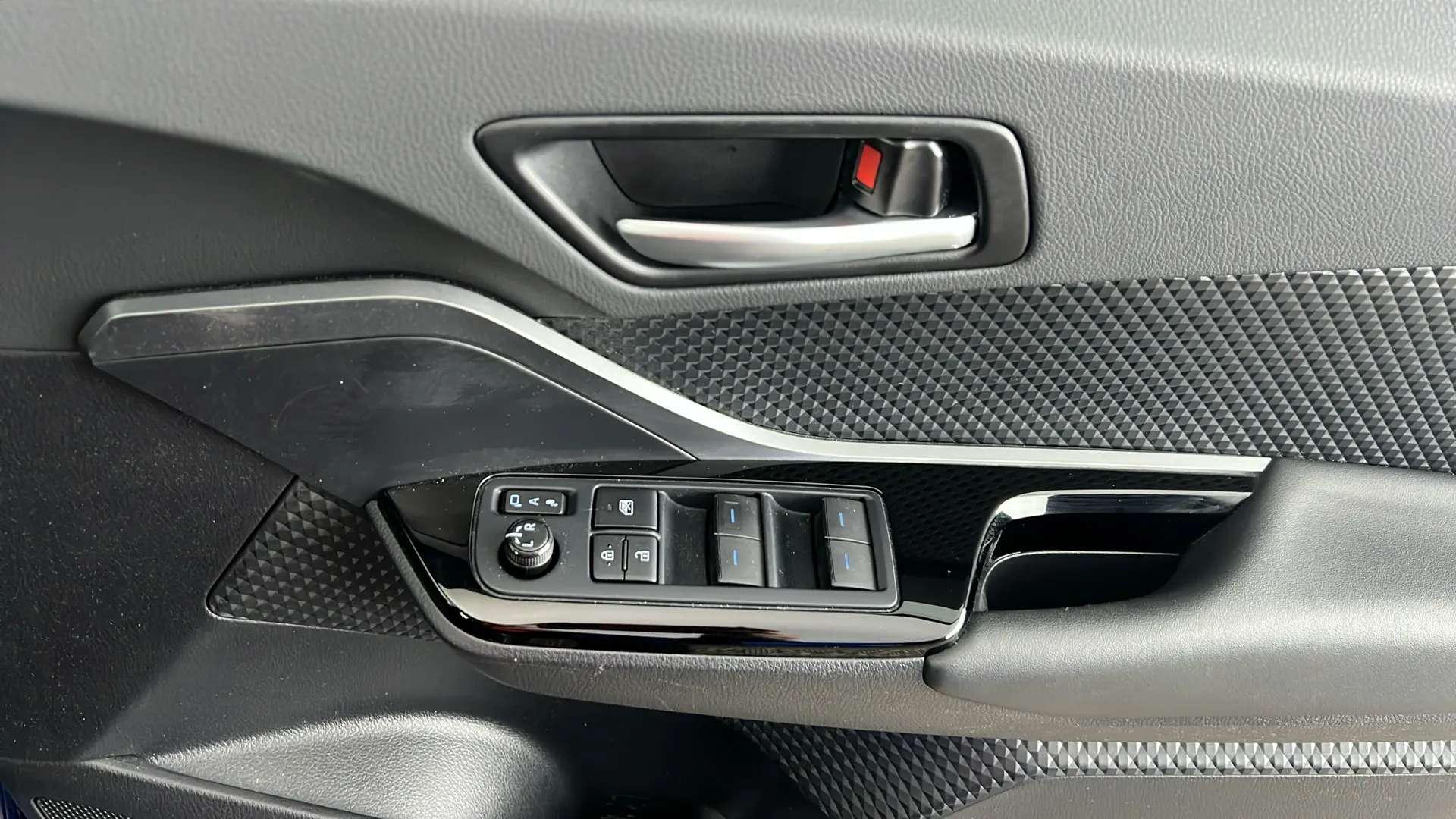 2022 TOYOTA C-HR 2022 TOYOTA C-HR