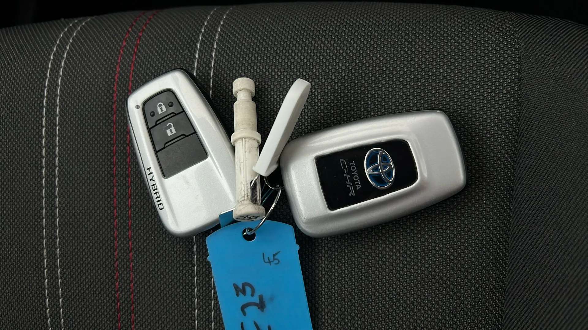 2022 TOYOTA C-HR 2022 TOYOTA C-HR