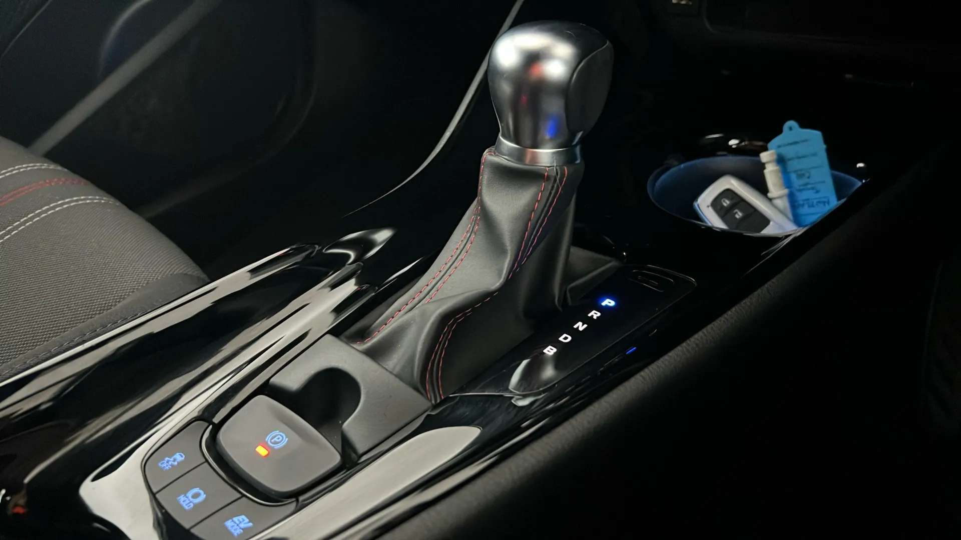 2022 TOYOTA C-HR 2022 TOYOTA C-HR