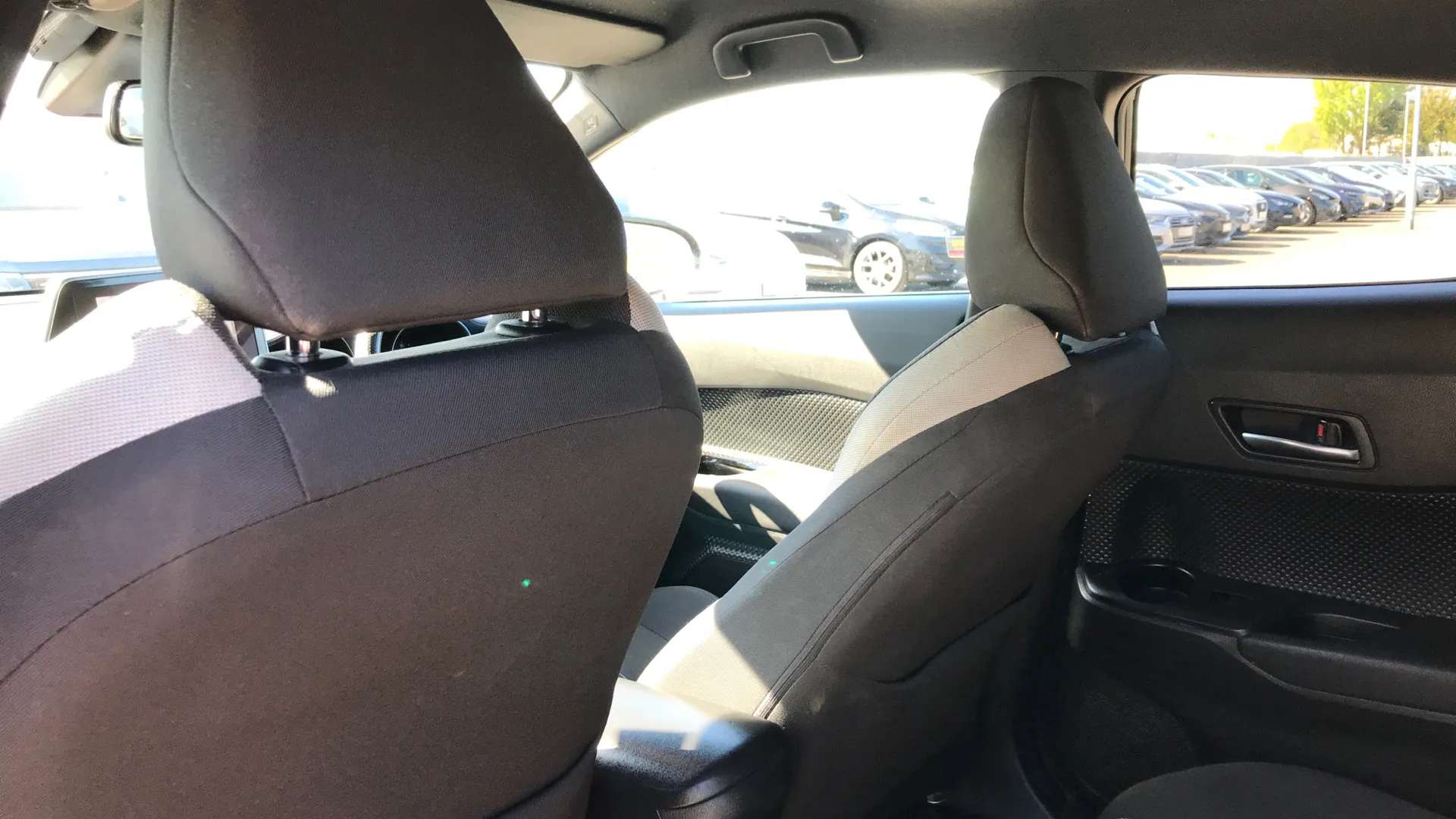 2023 TOYOTA C-HR 2023 TOYOTA C-HR