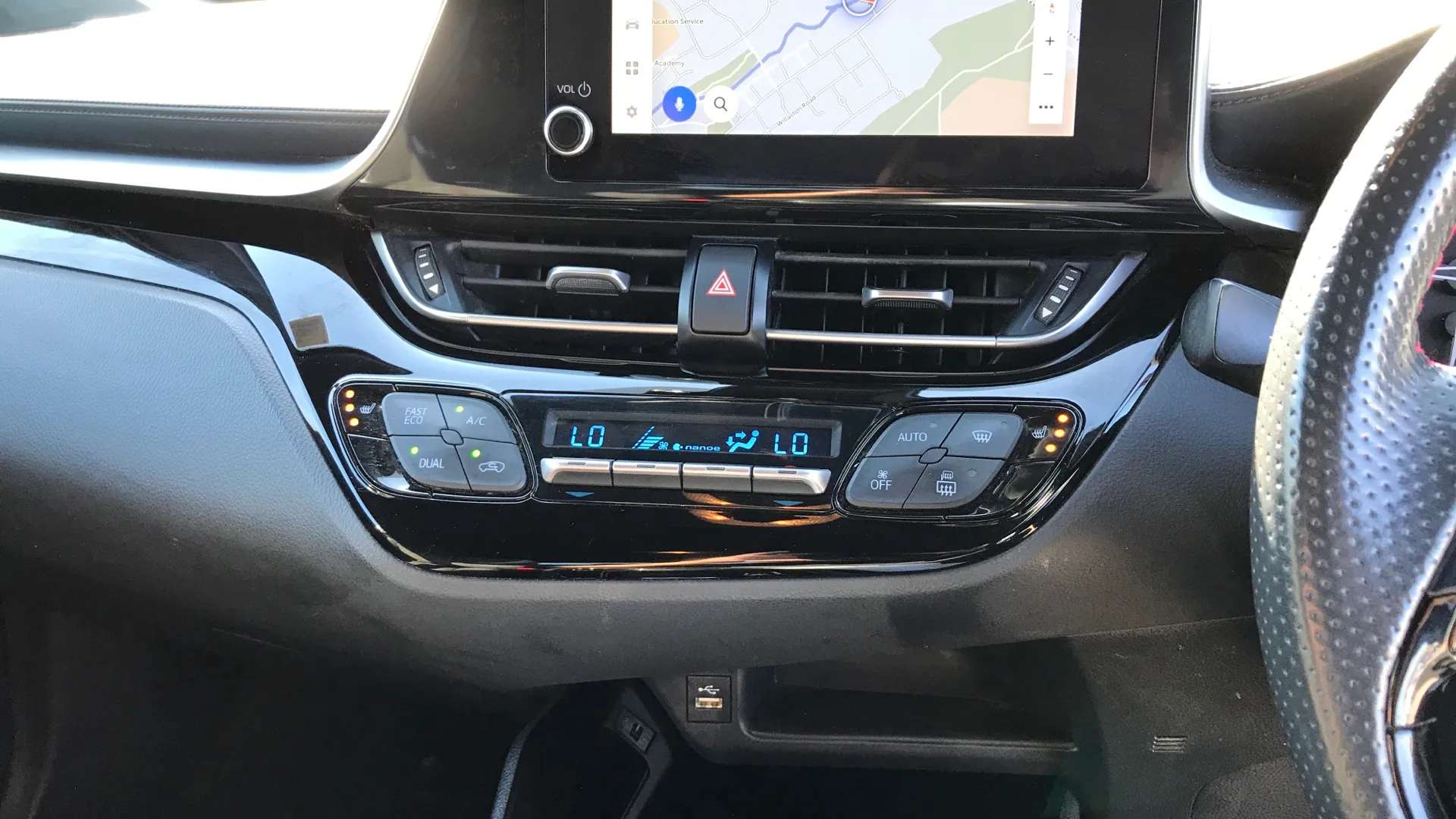 2023 TOYOTA C-HR 2023 TOYOTA C-HR