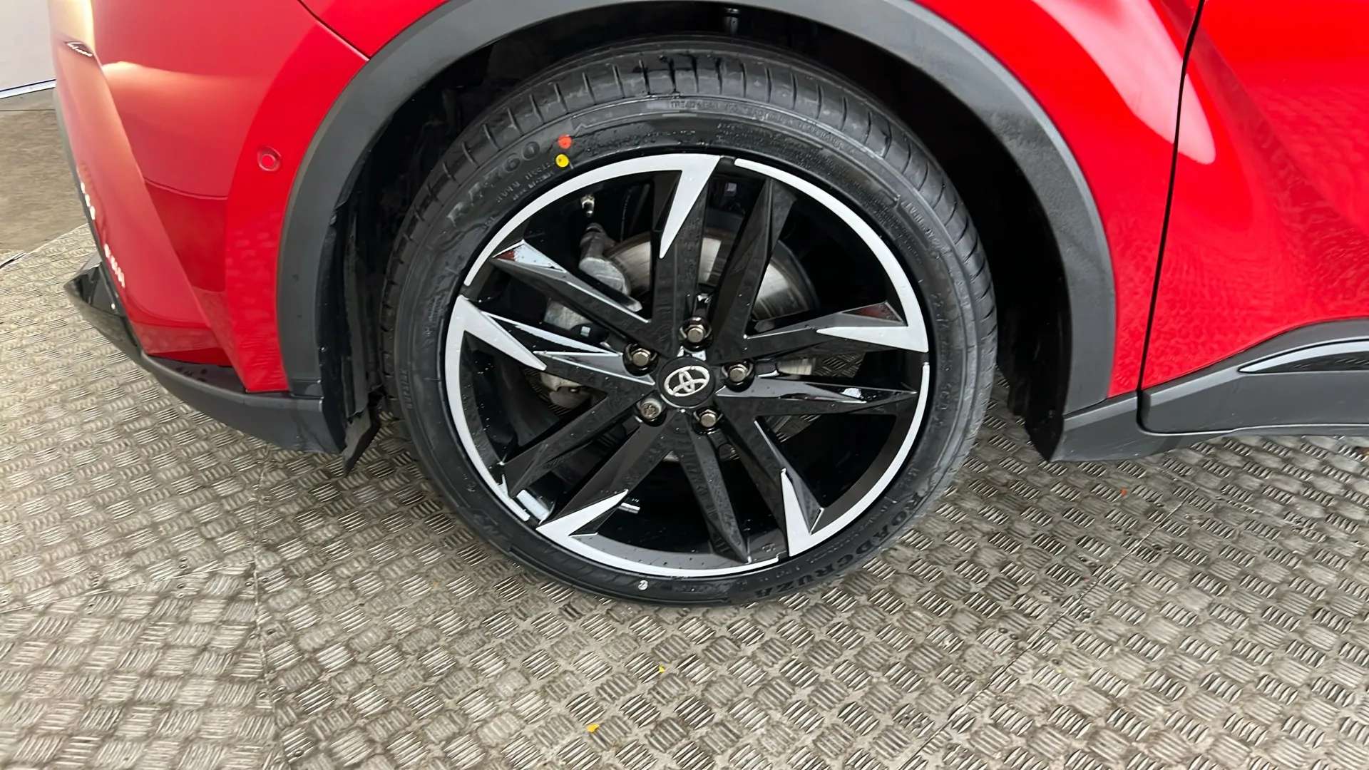 2023 TOYOTA C-HR 2023 TOYOTA C-HR