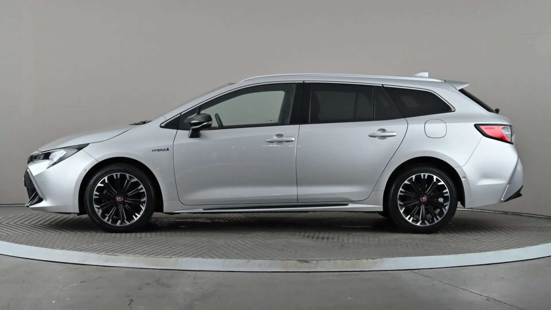 A 2021 TOYOTA COROLLA 1.8 VVT-i Hybrid GR Sport CVT A 2021 TOYOTA COROLLA 1.8 VVT-i Hybrid GR Sport CVT