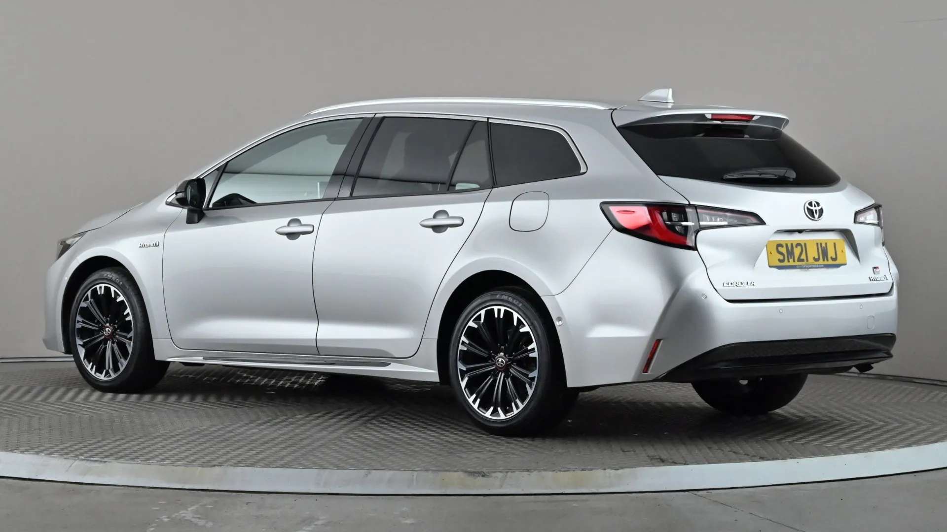 A 2021 TOYOTA COROLLA 1.8 VVT-i Hybrid GR Sport CVT A 2021 TOYOTA COROLLA 1.8 VVT-i Hybrid GR Sport CVT
