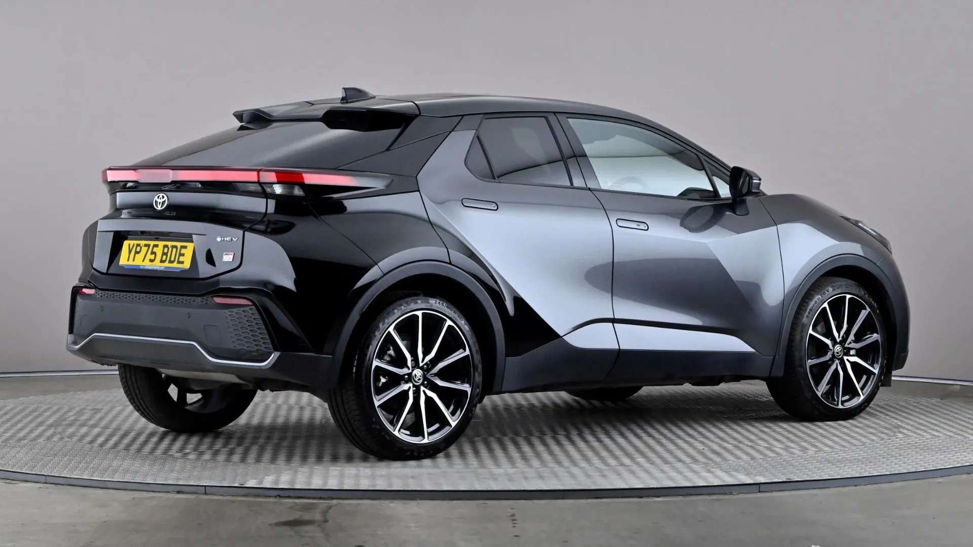 2025 TOYOTA C-HR 2025 TOYOTA C-HR
