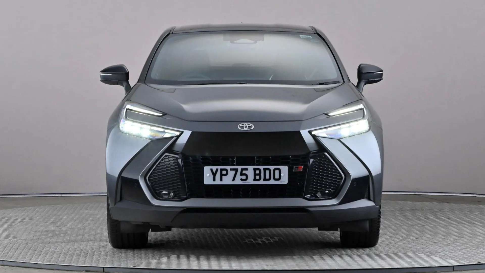 A 2025 TOYOTA C-HR 2.0 Hybrid GR Sport CVT A 2025 TOYOTA C-HR 2.0 Hybrid GR Sport CVT