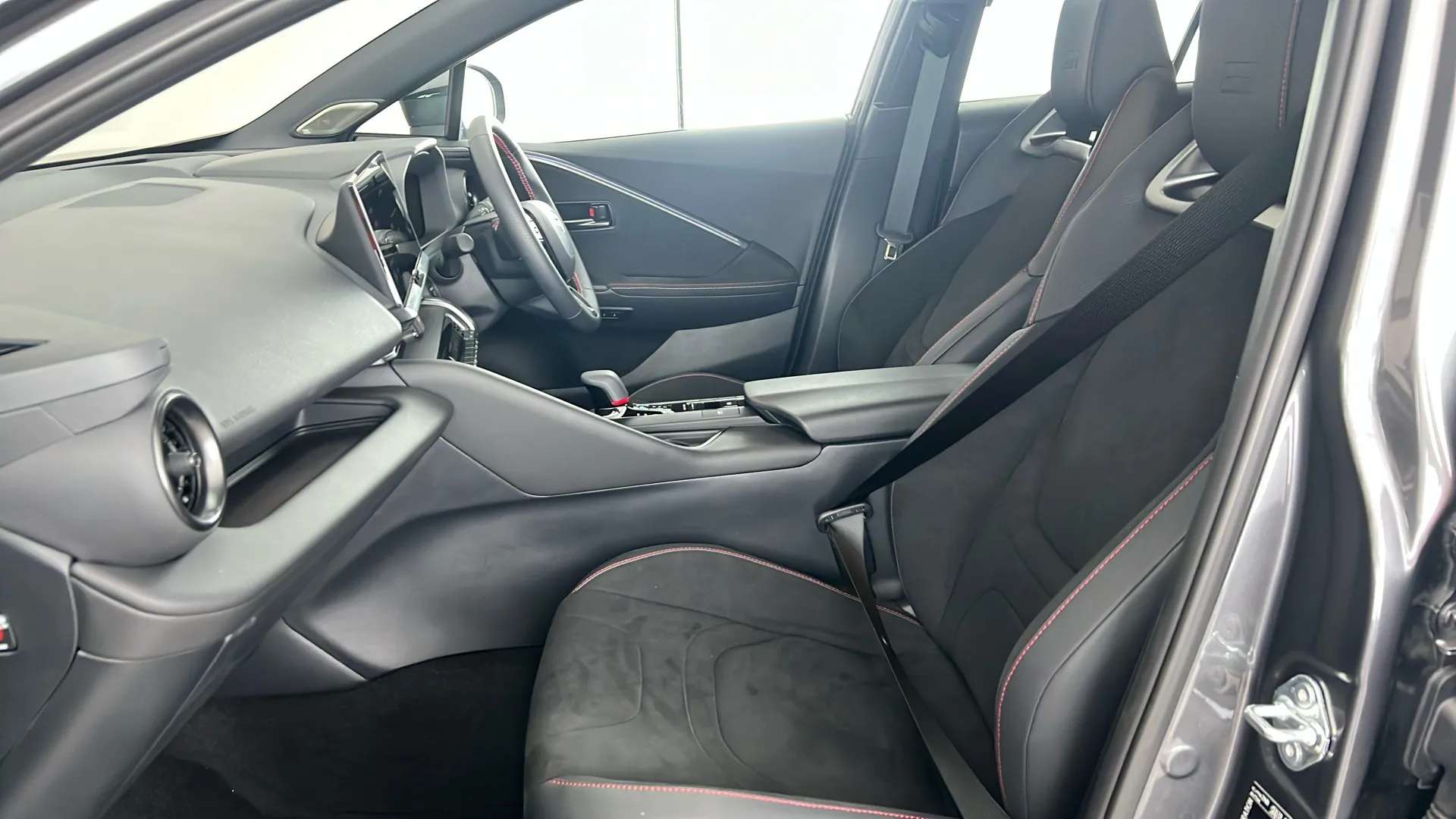 2025 TOYOTA C-HR 2025 TOYOTA C-HR