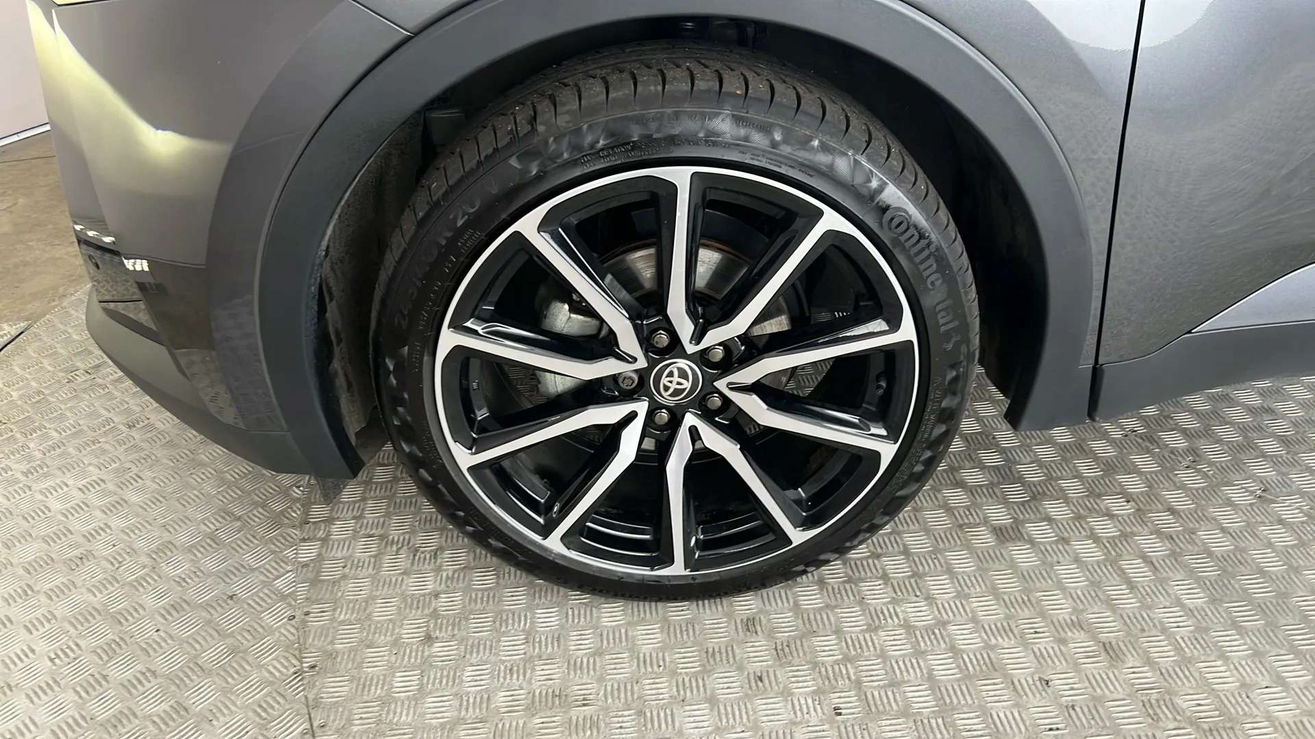 2025 TOYOTA C-HR 2025 TOYOTA C-HR