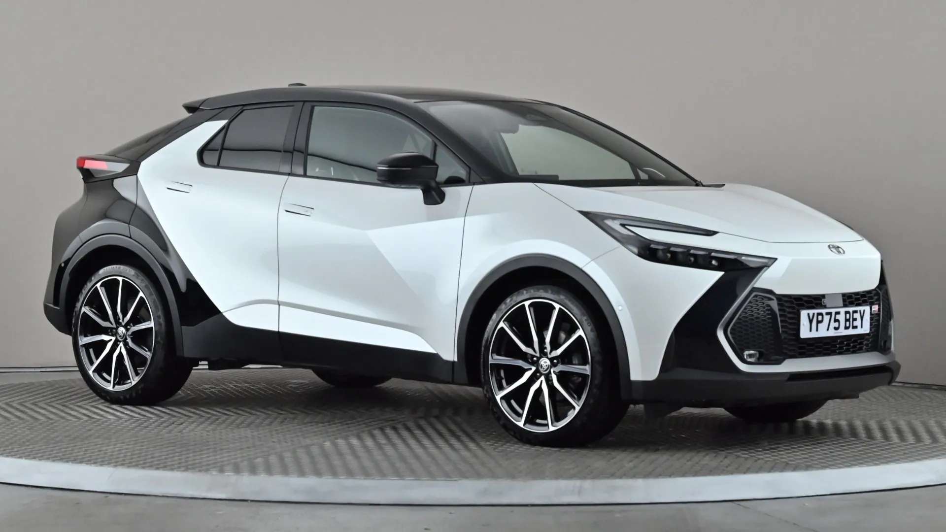 2025 TOYOTA C-HR 2025 TOYOTA C-HR