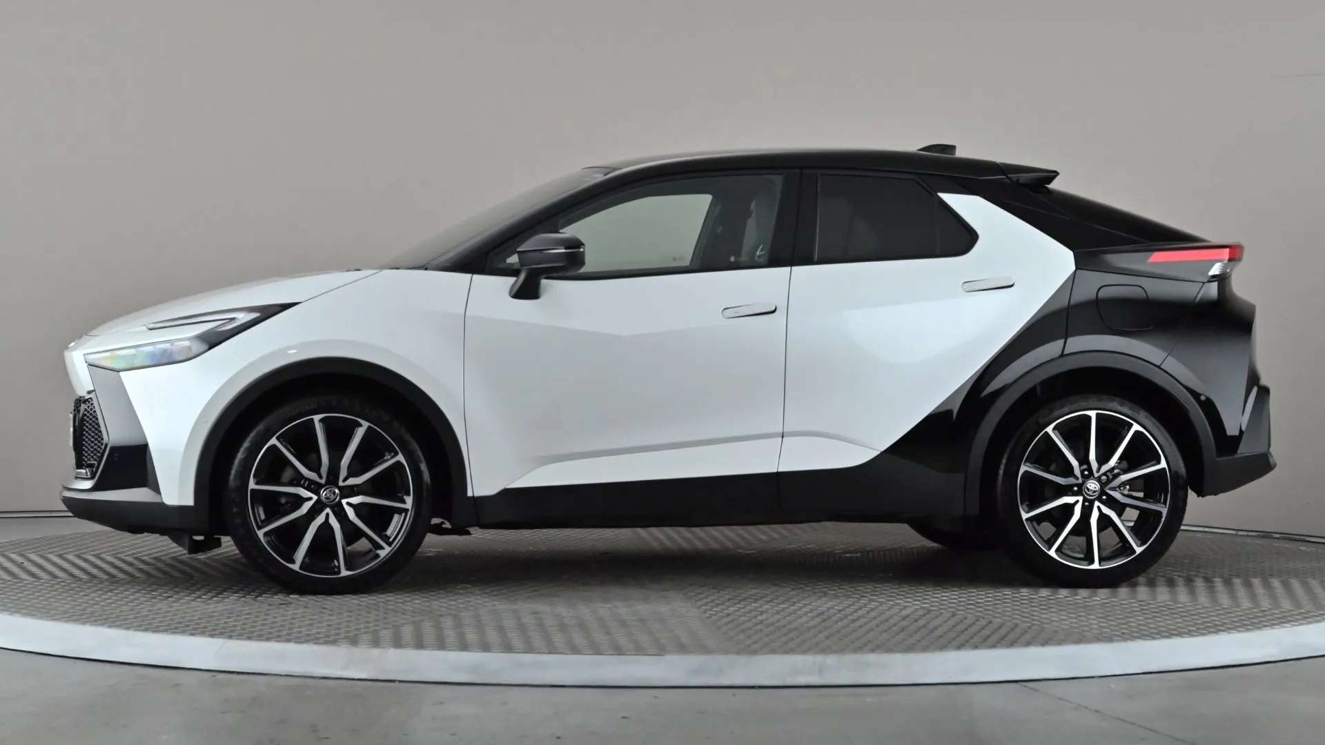 2025 TOYOTA C-HR 2025 TOYOTA C-HR