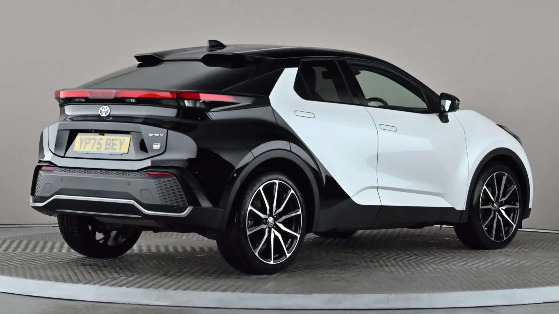 2025 TOYOTA C-HR 2025 TOYOTA C-HR