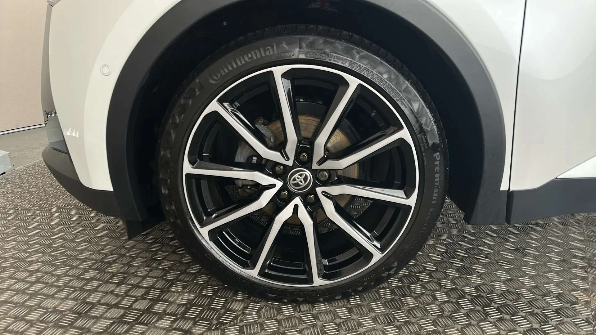2025 TOYOTA C-HR 2025 TOYOTA C-HR