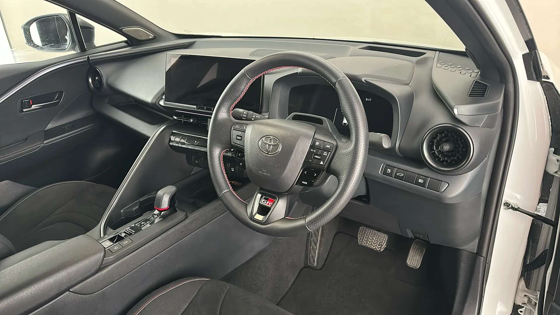 2025 TOYOTA C-HR 2025 TOYOTA C-HR