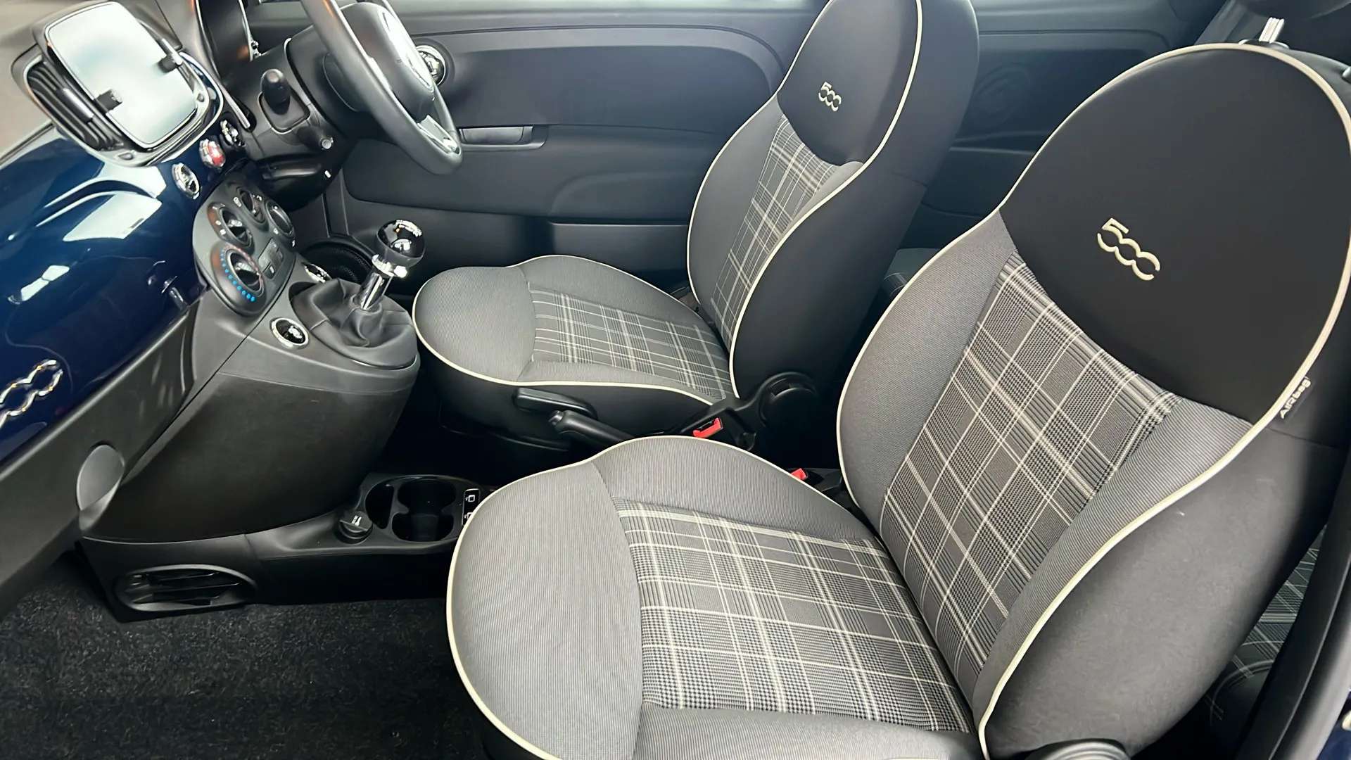 2021 FIAT 500 2021 FIAT 500