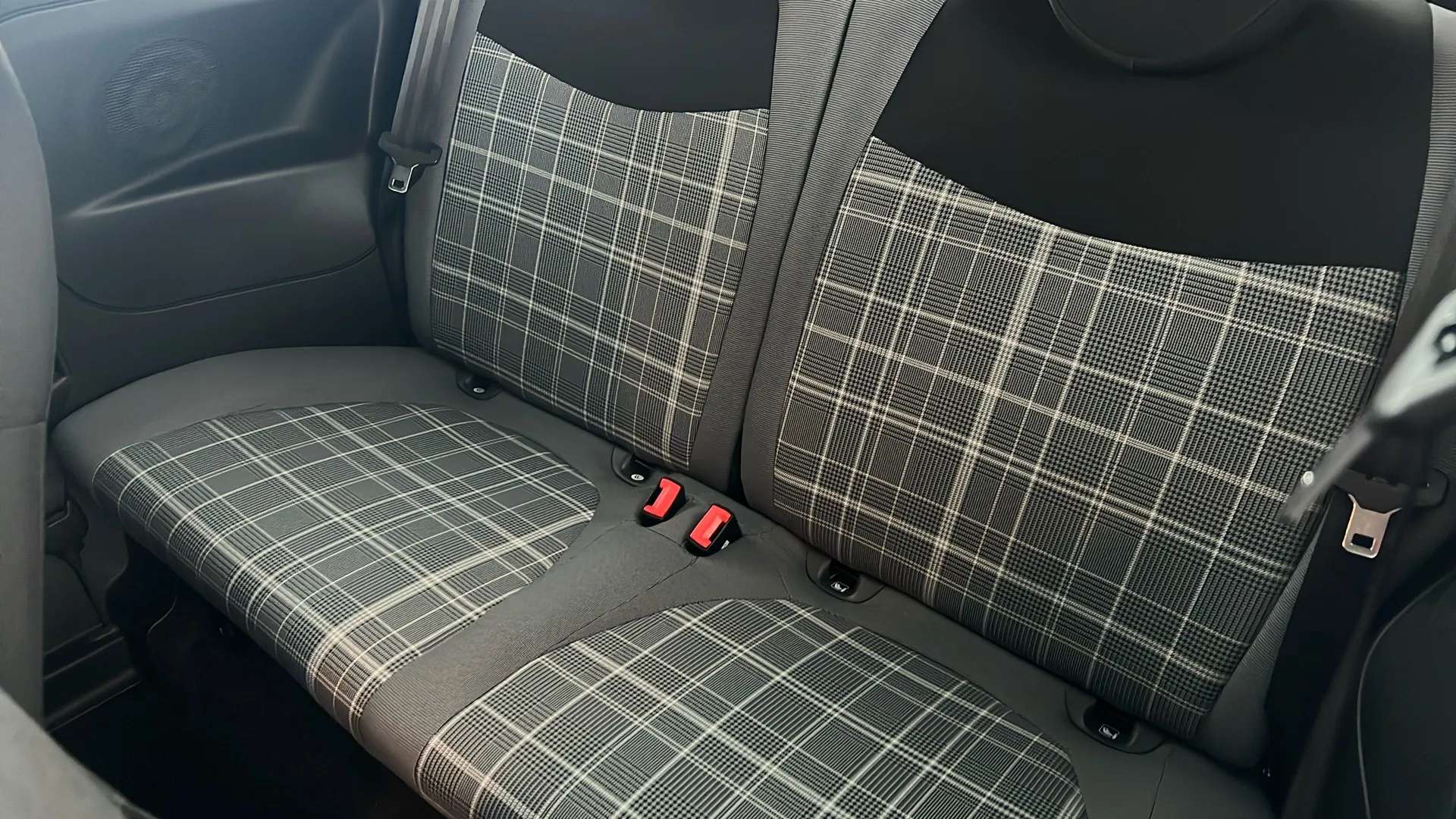 2021 FIAT 500 2021 FIAT 500