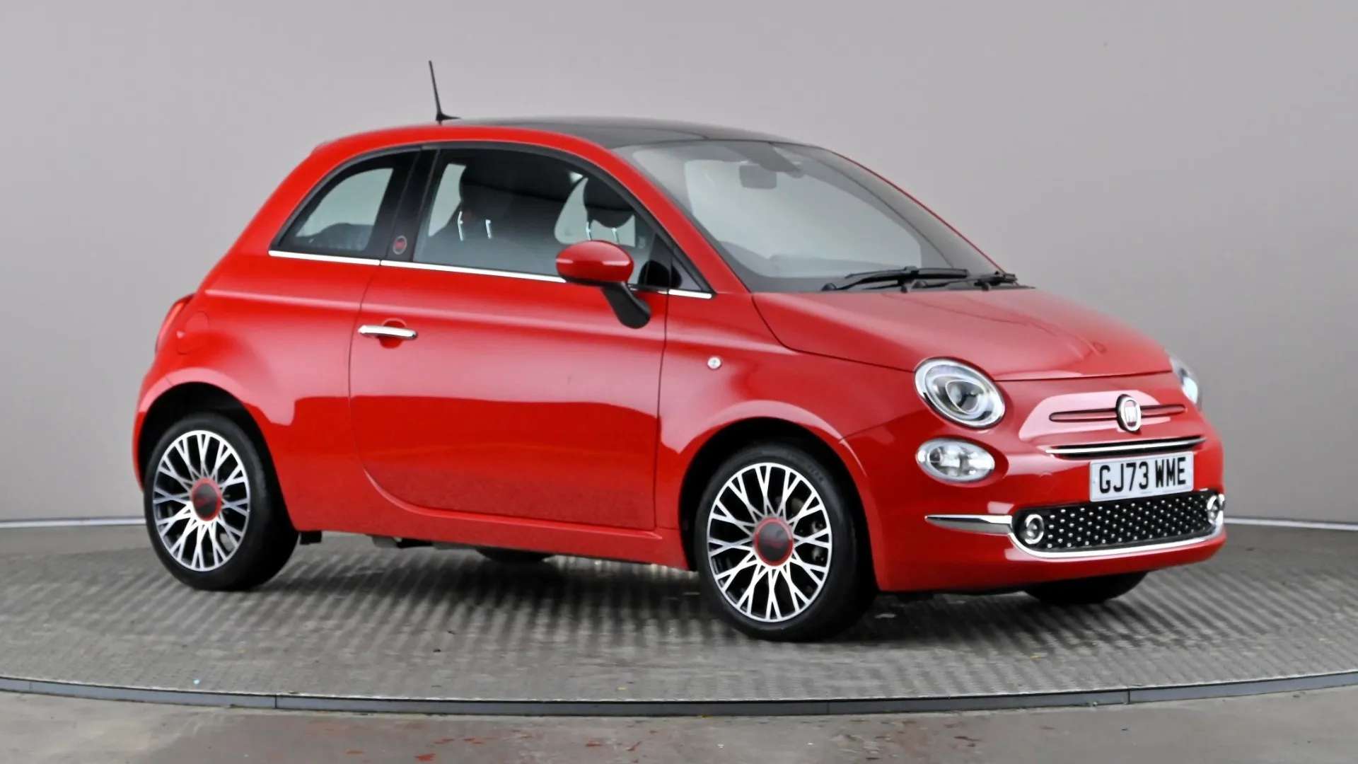 A 2023 FIAT 500 1.0 Mild Hybrid Red A 2023 FIAT 500 1.0 Mild Hybrid Red