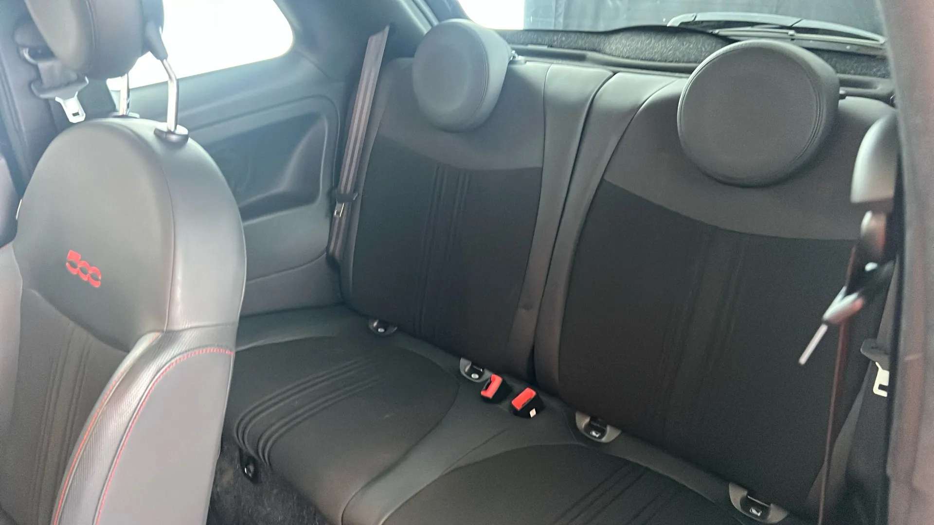 2021 FIAT 500 2021 FIAT 500