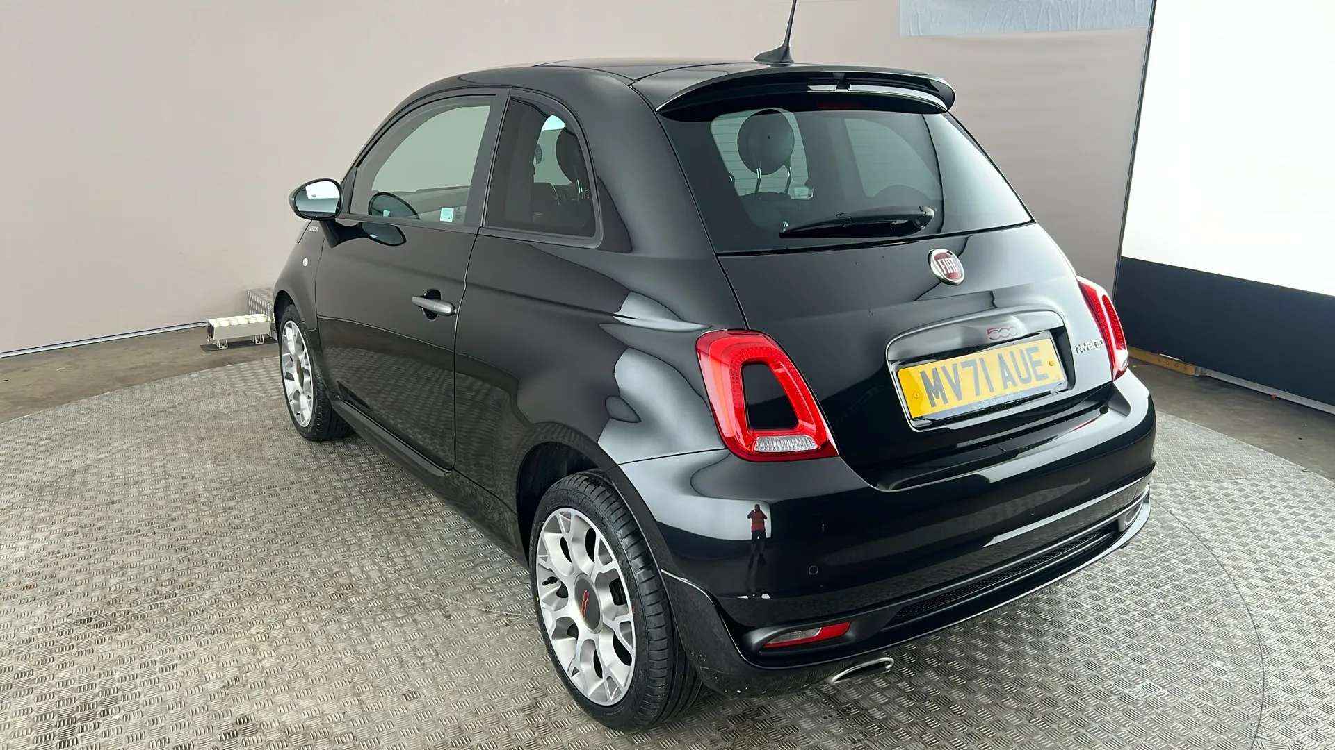 2021 FIAT 500 2021 FIAT 500