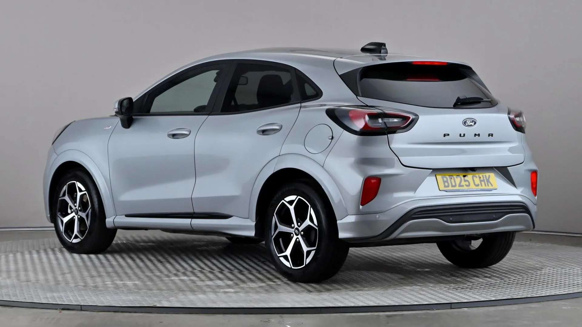 A 2025 FORD PUMA 1.0 EcoBoost Hybrid mHEV ST-Line A 2025 FORD PUMA 1.0 EcoBoost Hybrid mHEV ST-Line