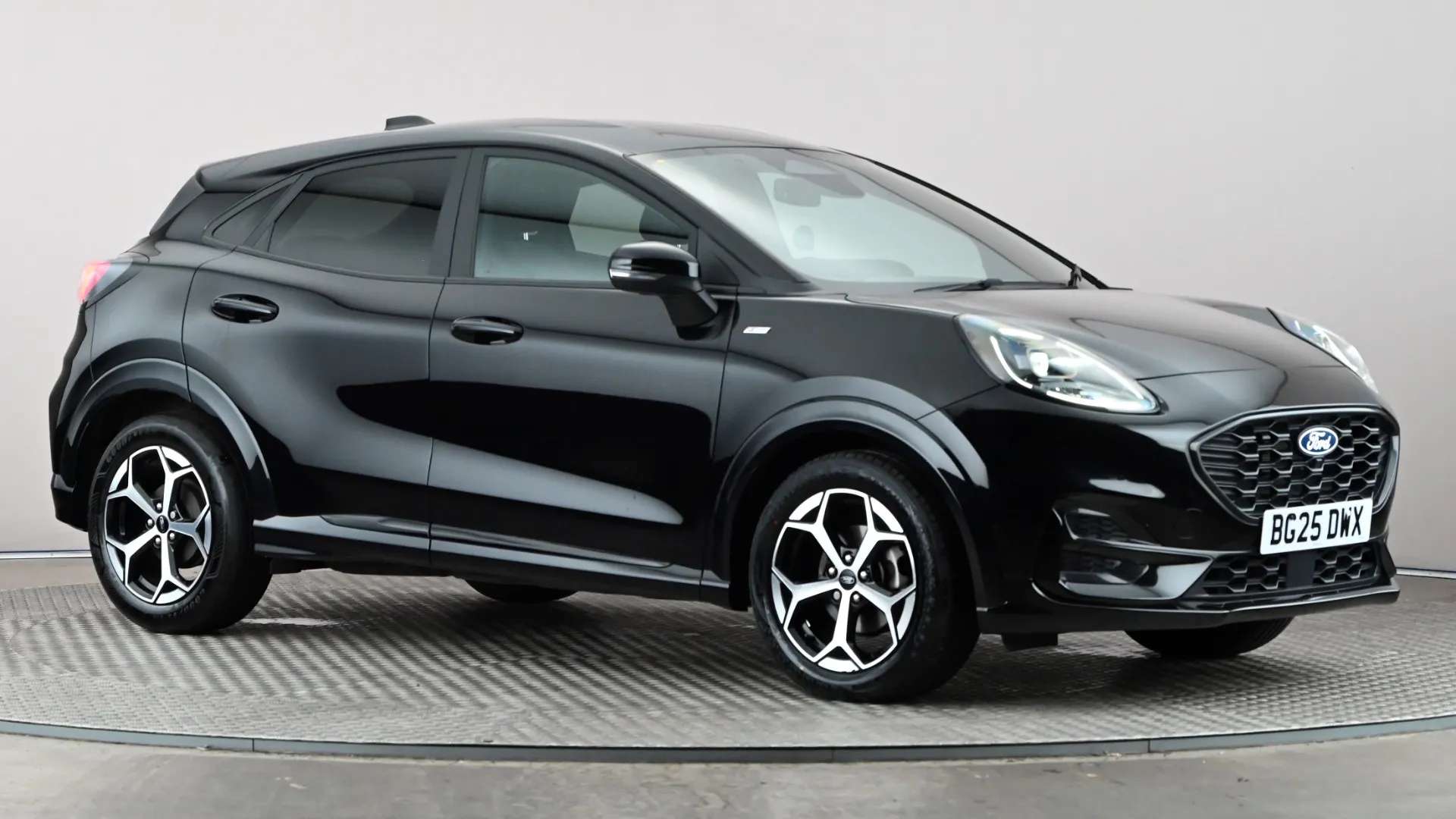 A 2025 FORD PUMA 1.0 EcoBoost Hybrid mHEV ST-Line A 2025 FORD PUMA 1.0 EcoBoost Hybrid mHEV ST-Line