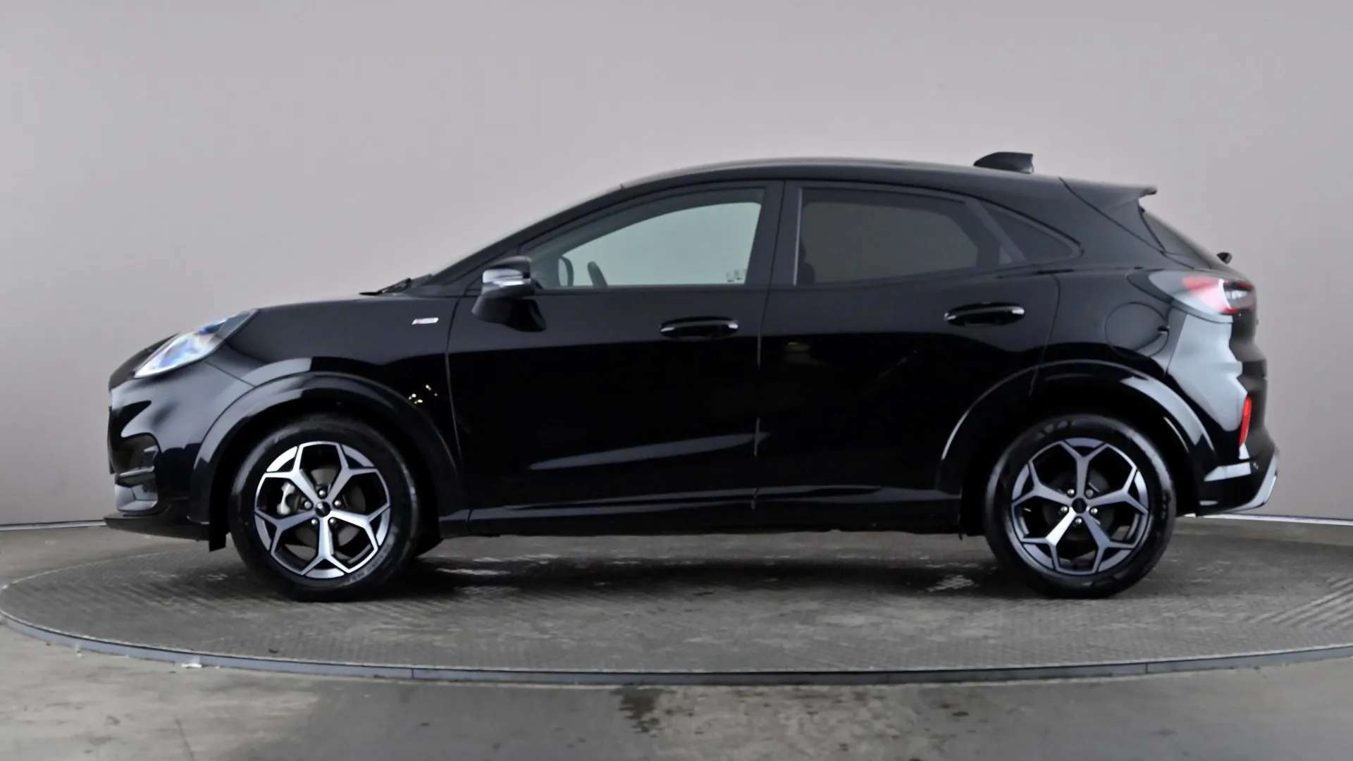 A 2025 FORD PUMA 1.0 EcoBoost Hybrid mHEV ST-Line A 2025 FORD PUMA 1.0 EcoBoost Hybrid mHEV ST-Line