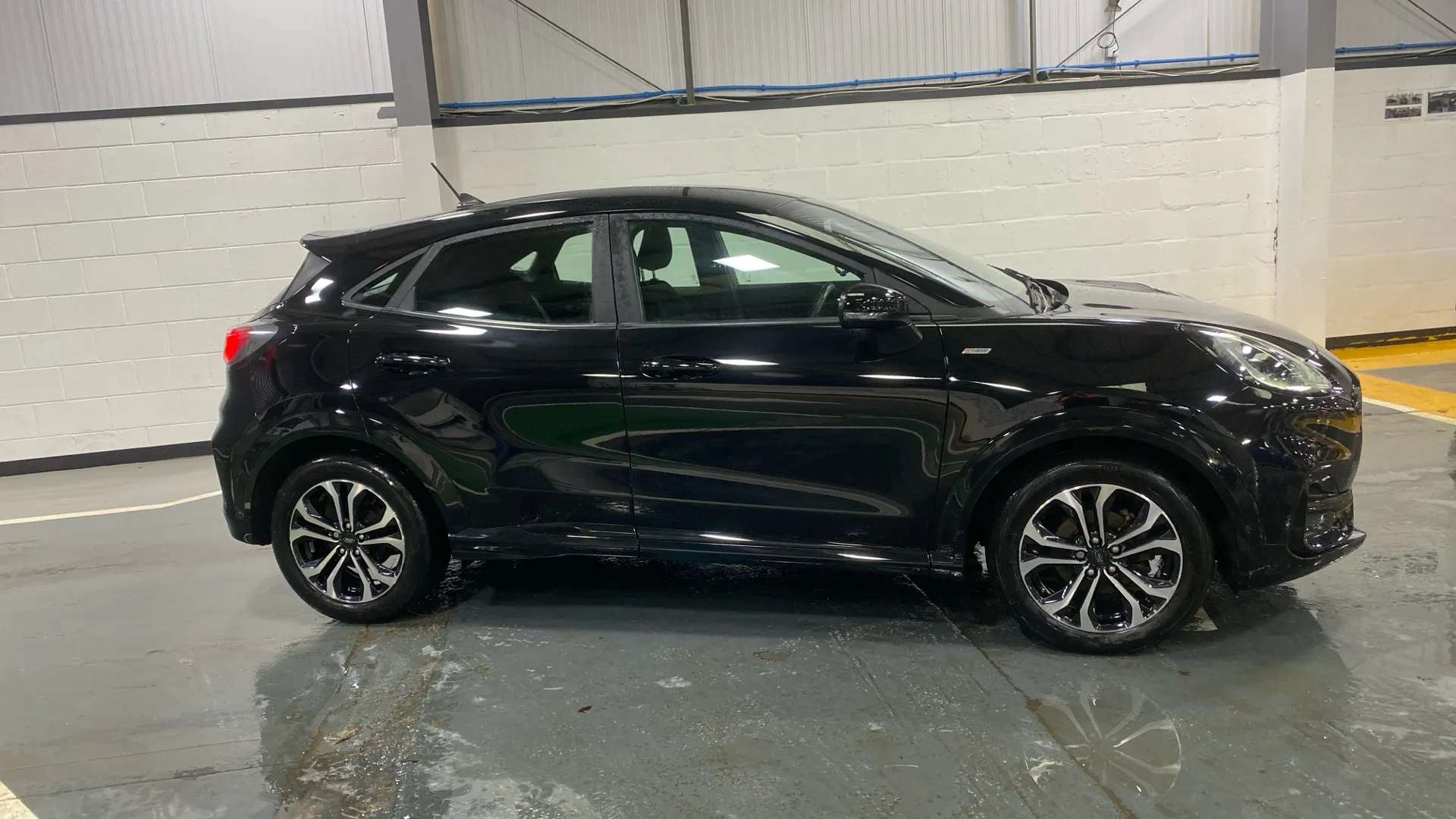 A 2023 FORD PUMA 1.0 EcoBoost Hybrid mHEV ST-Line A 2023 FORD PUMA 1.0 EcoBoost Hybrid mHEV ST-Line