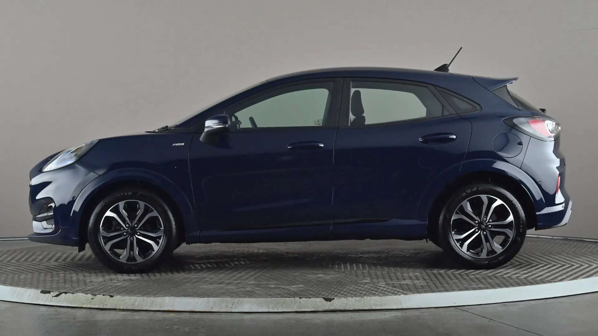 A 2023 FORD PUMA 1.0 EcoBoost Hybrid mHEV ST-Line A 2023 FORD PUMA 1.0 EcoBoost Hybrid mHEV ST-Line