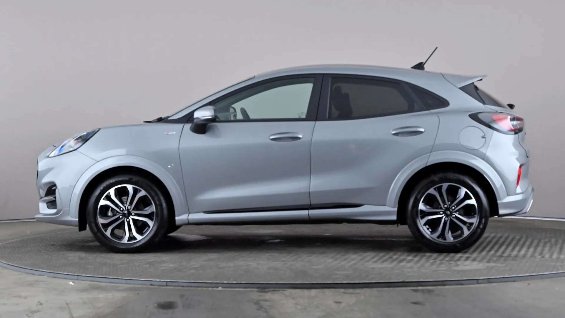 A 2024 FORD PUMA 1.0 EcoBoost Hybrid mHEV ST-Line A 2024 FORD PUMA 1.0 EcoBoost Hybrid mHEV ST-Line