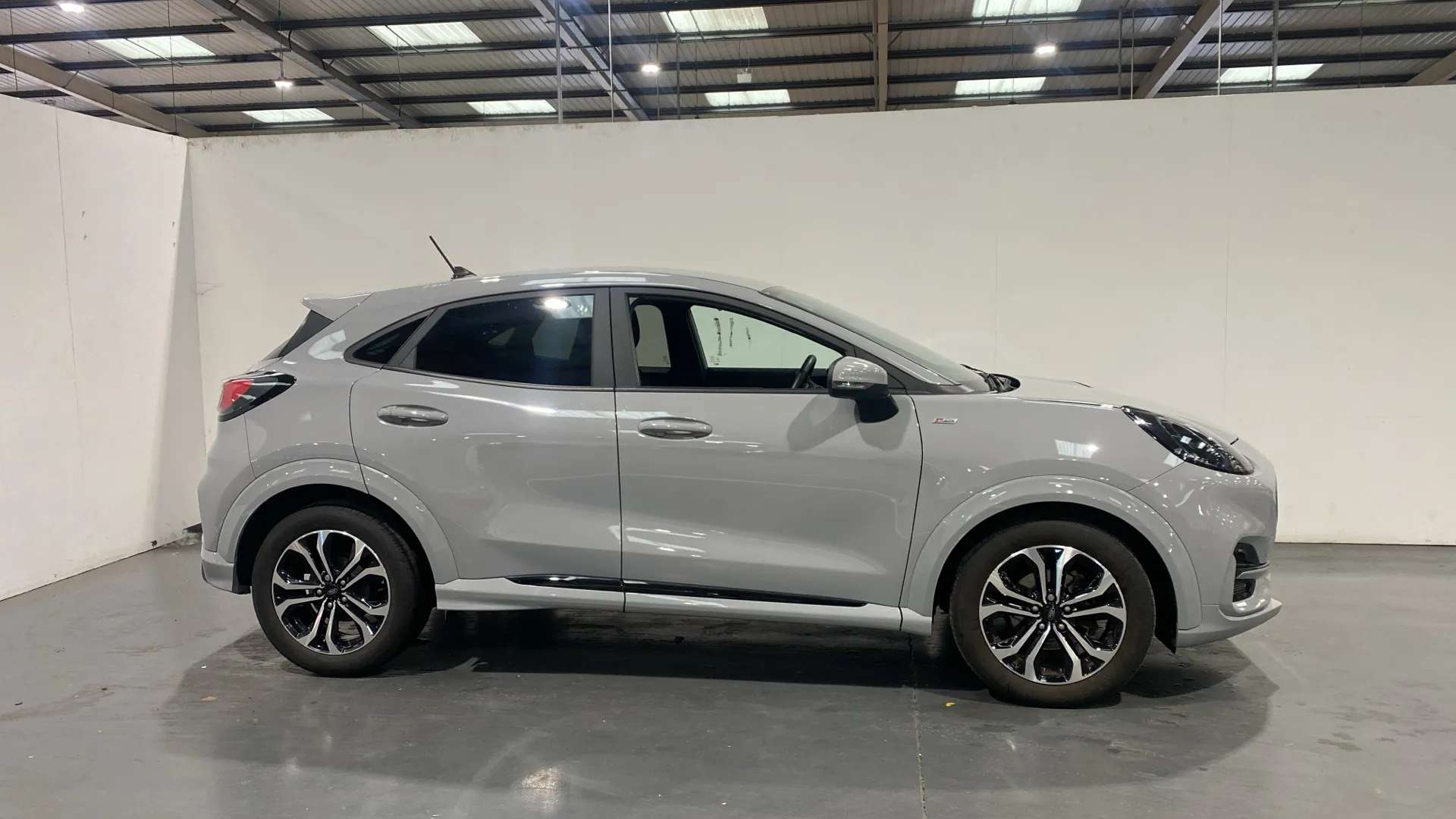 A 2023 FORD PUMA 1.0 EcoBoost Hybrid mHEV ST-Line A 2023 FORD PUMA 1.0 EcoBoost Hybrid mHEV ST-Line