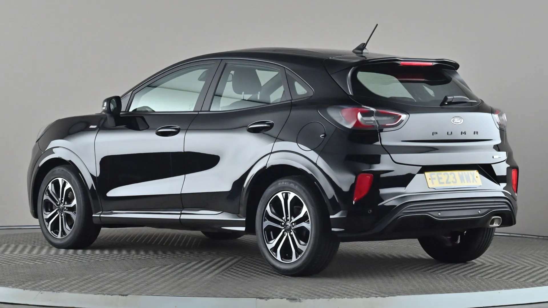 A 2023 FORD PUMA 1.0 EcoBoost Hybrid mHEV ST-Line A 2023 FORD PUMA 1.0 EcoBoost Hybrid mHEV ST-Line